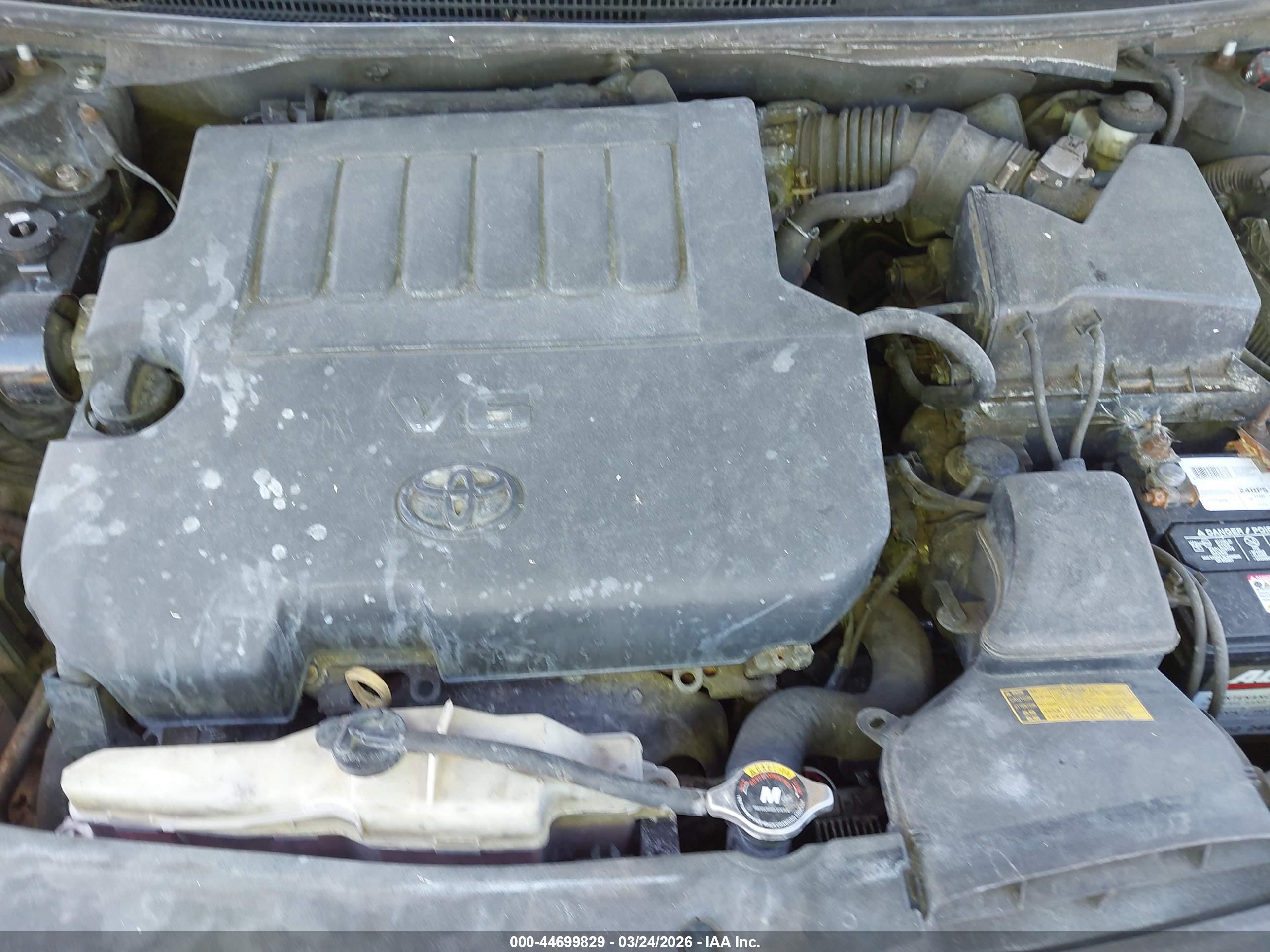 TOYOTA AVALON image 10