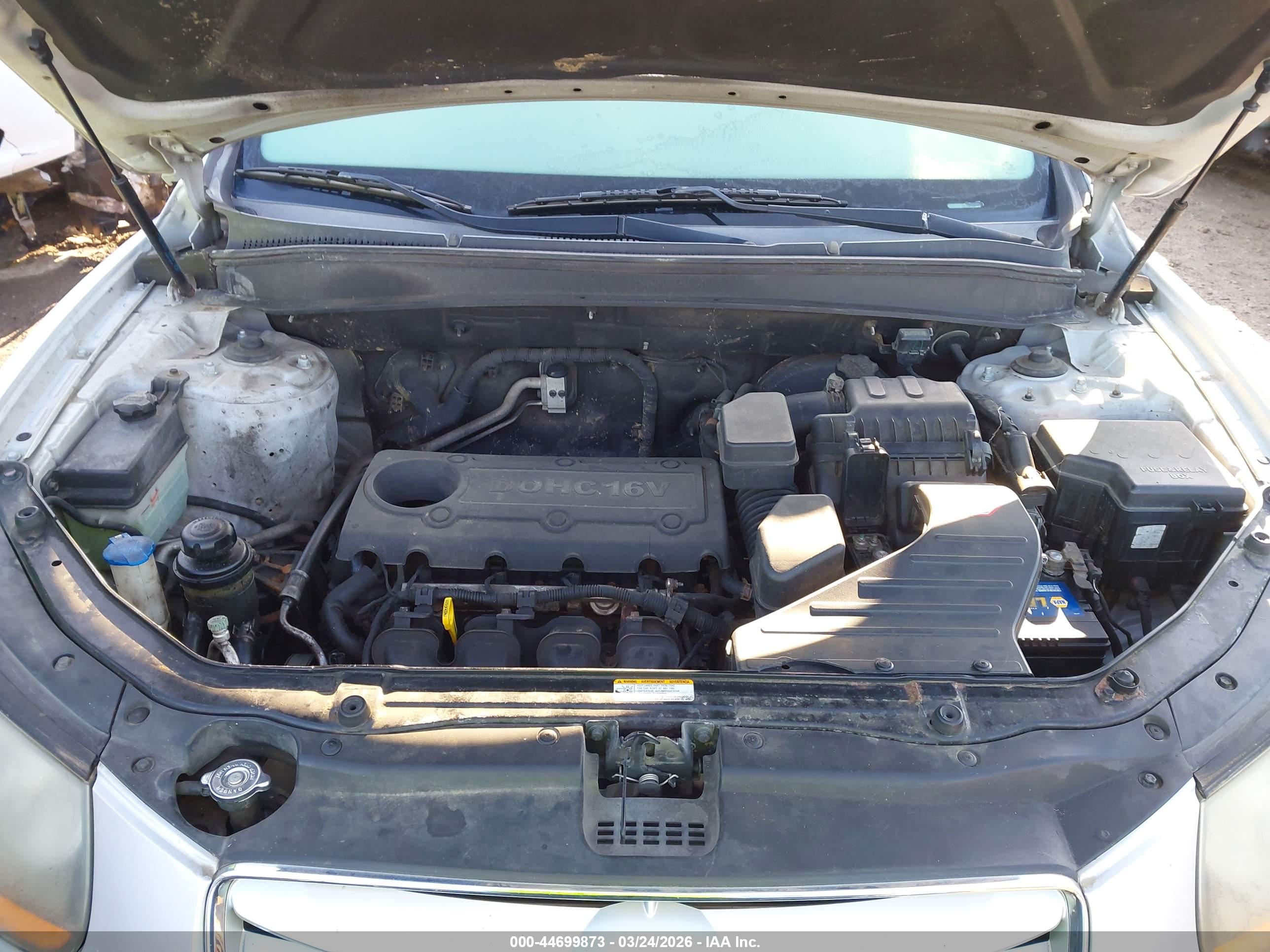 HYUNDAI SANTA image 10