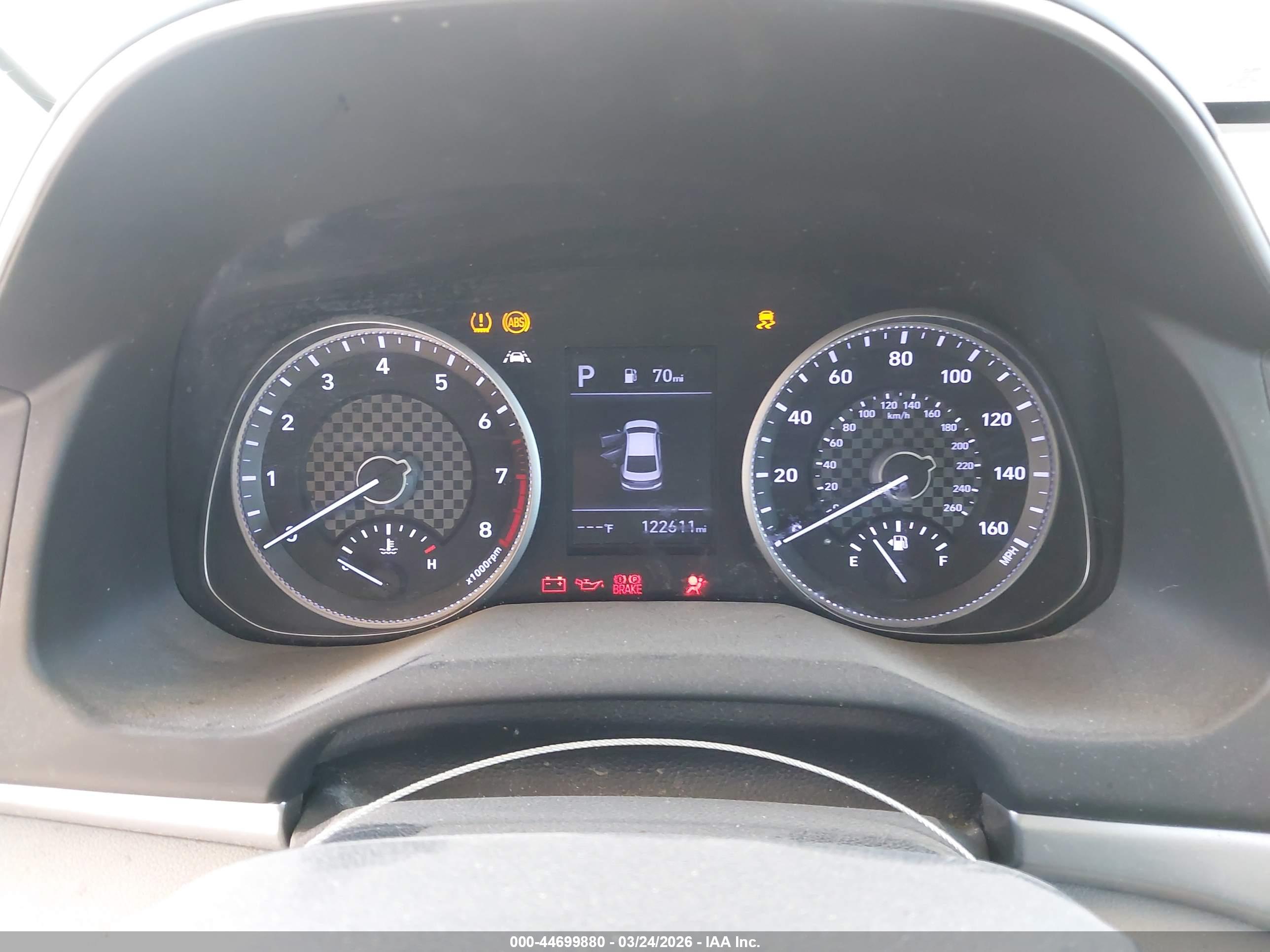 HYUNDAI ELANTRA image 7