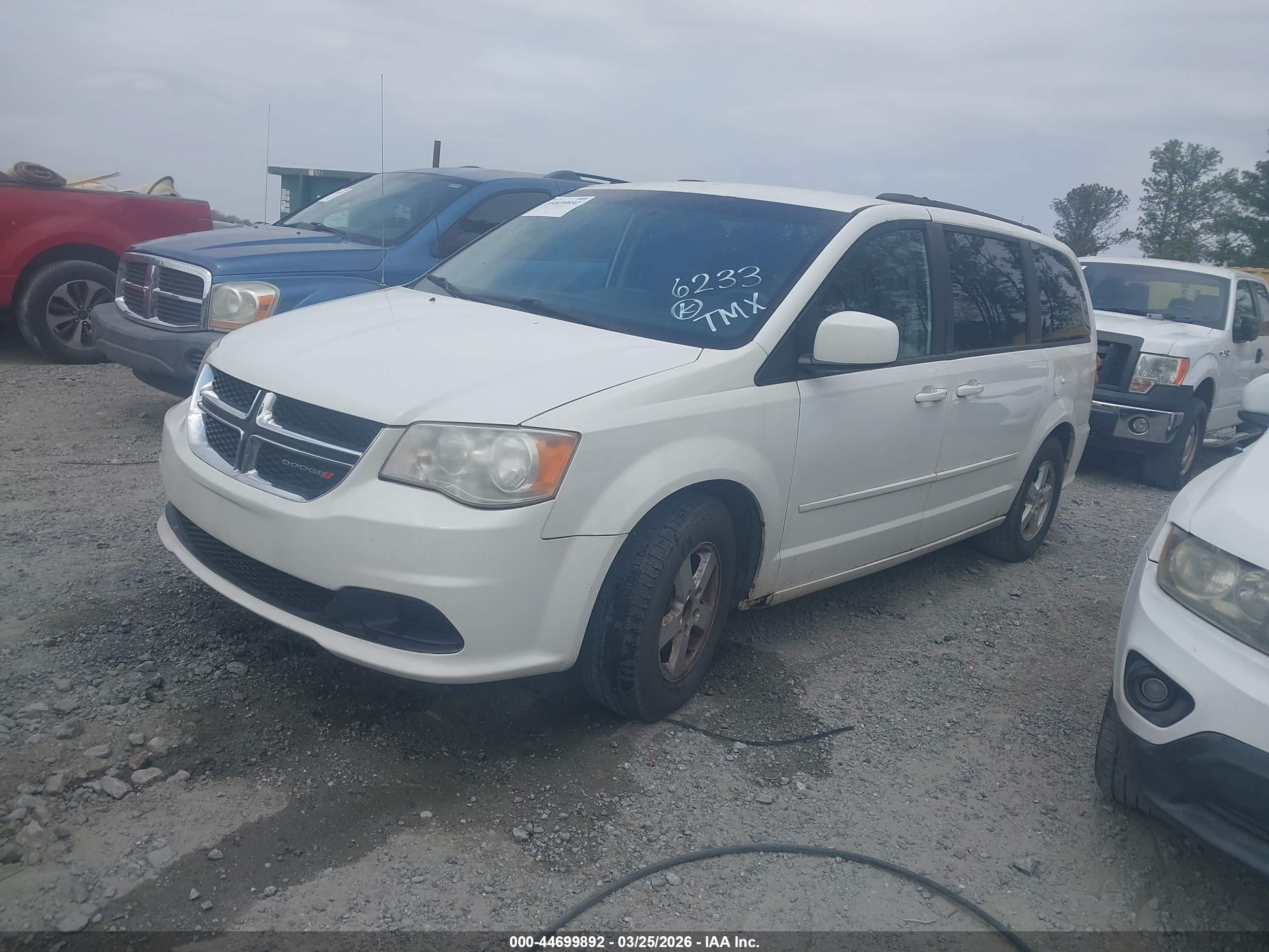 DODGE GRAND image 2