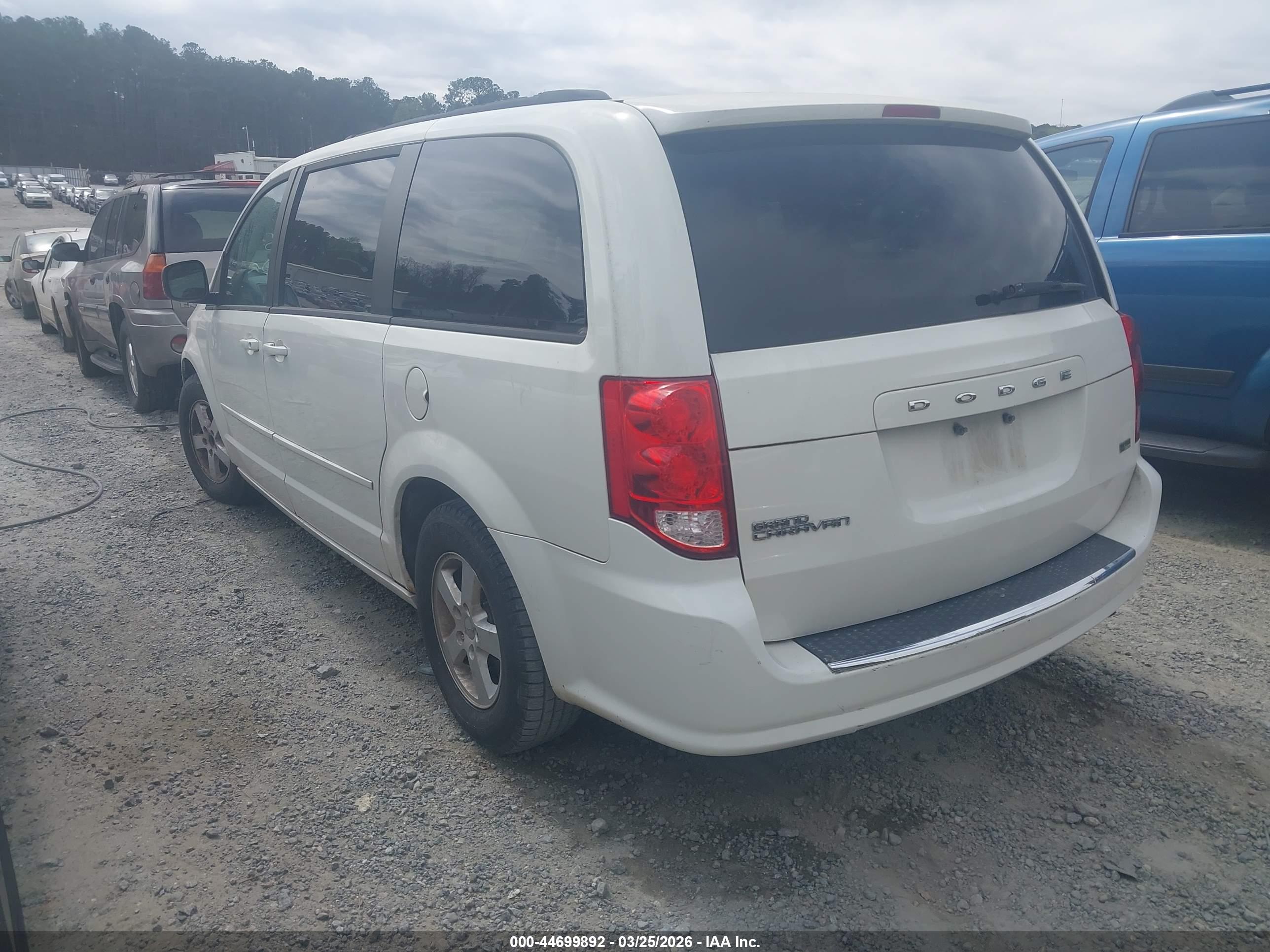 DODGE GRAND image 3