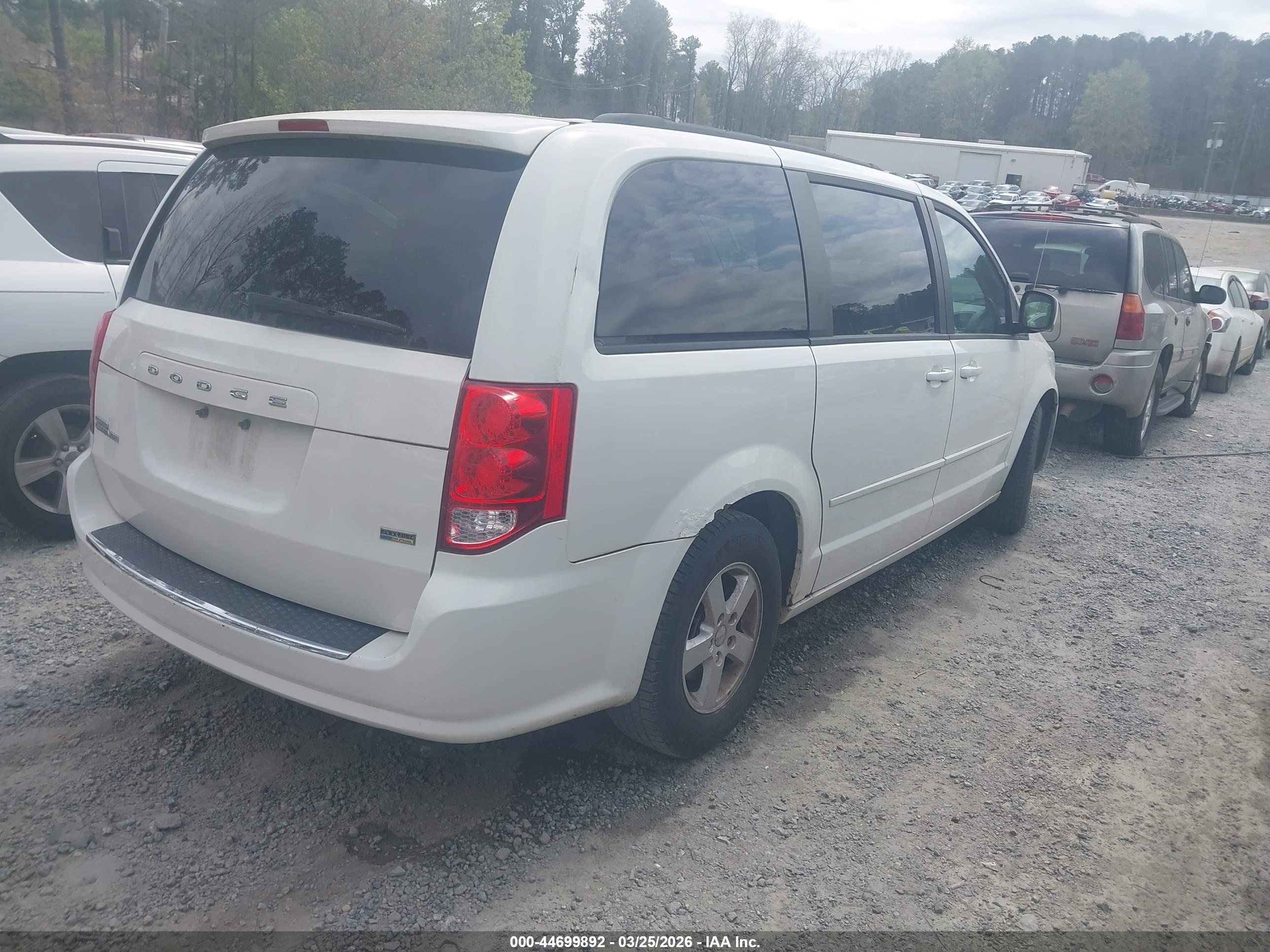 DODGE GRAND image 4