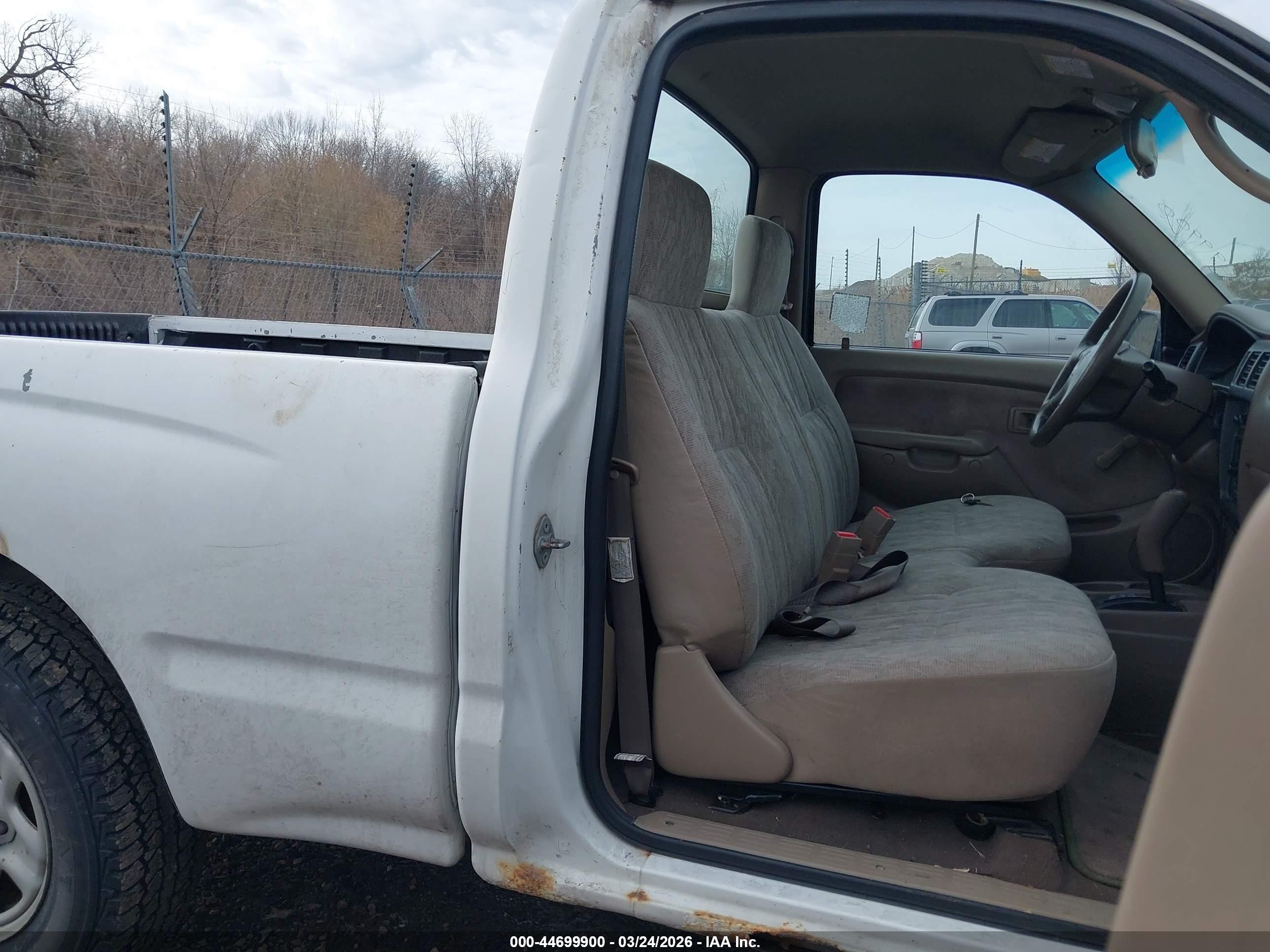 TOYOTA TACOMA image 8