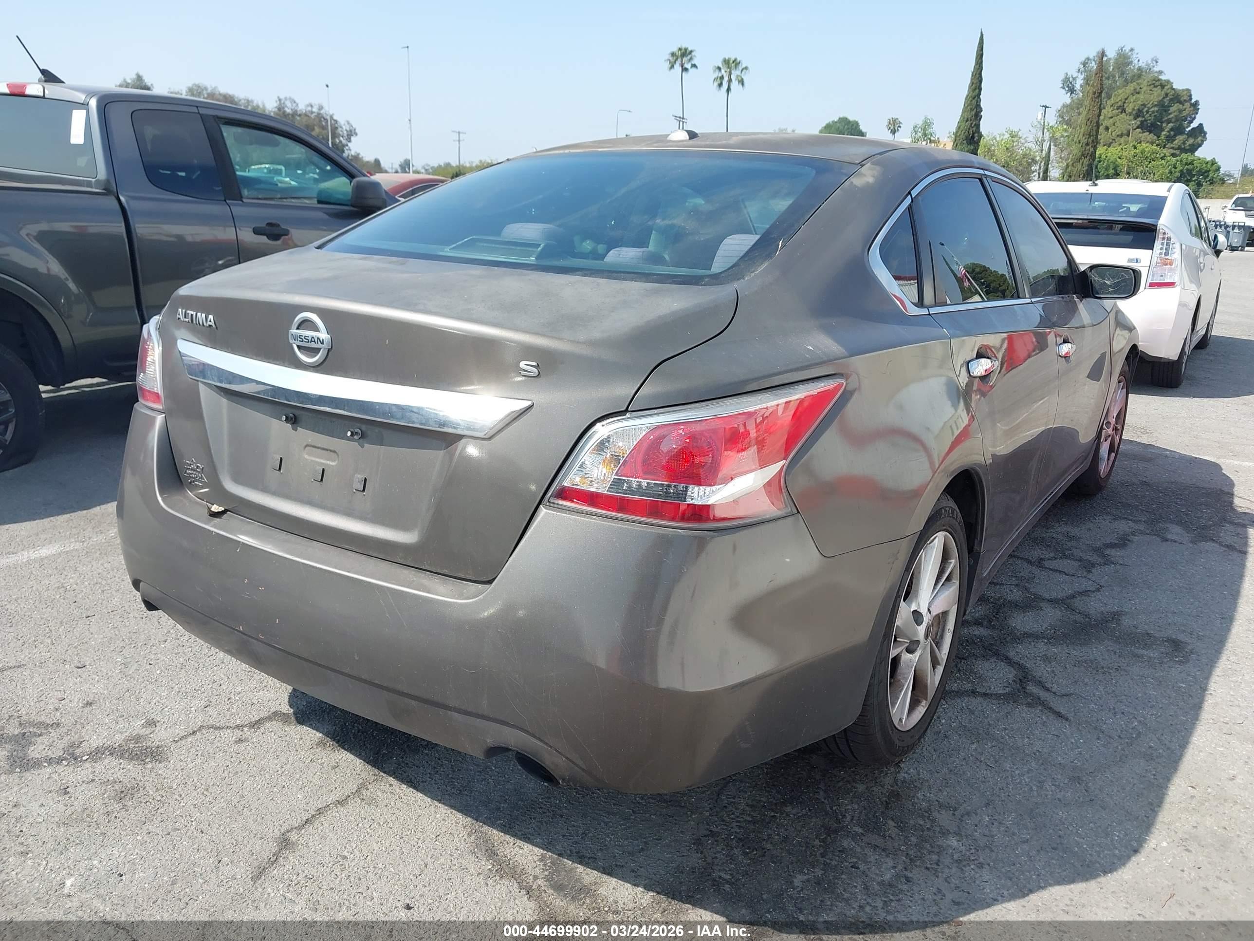 NISSAN ALTIMA image 4