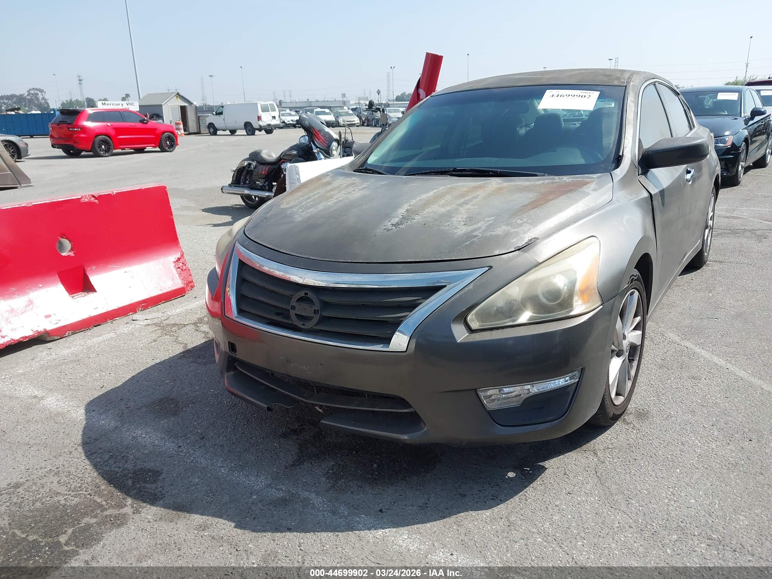 NISSAN ALTIMA image 6