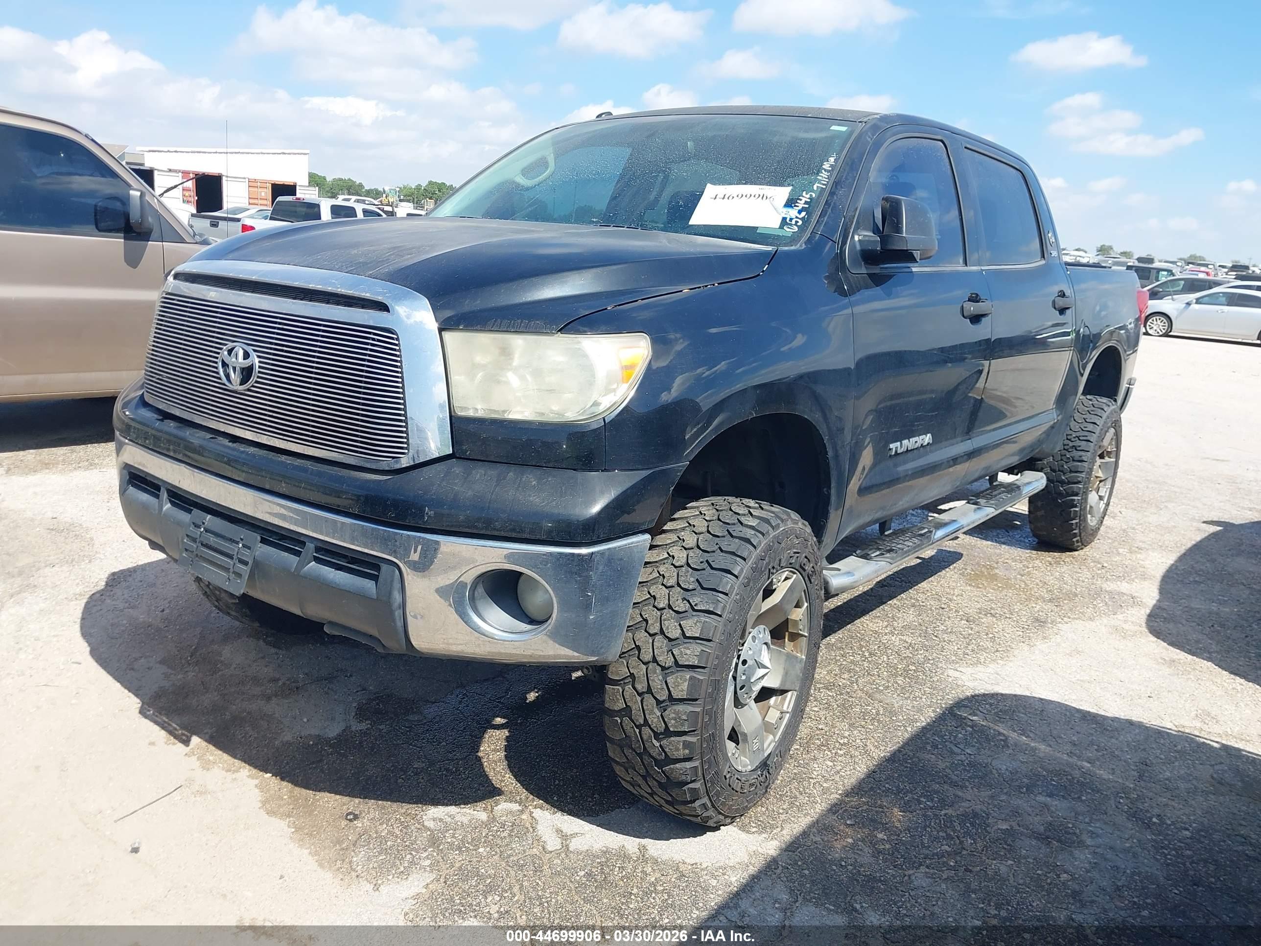TOYOTA TUNDRA image 2