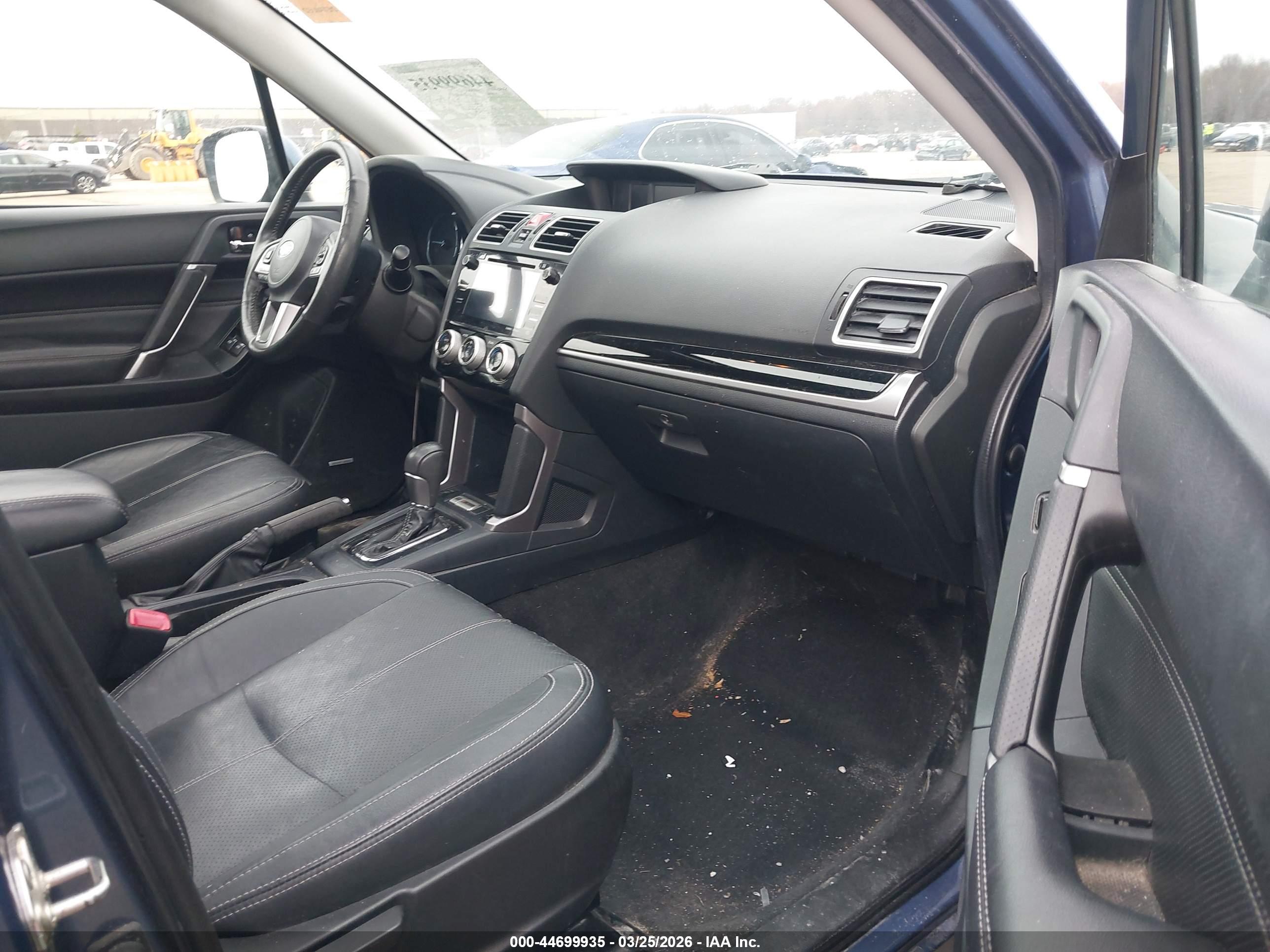 SUBARU FORESTER image 5