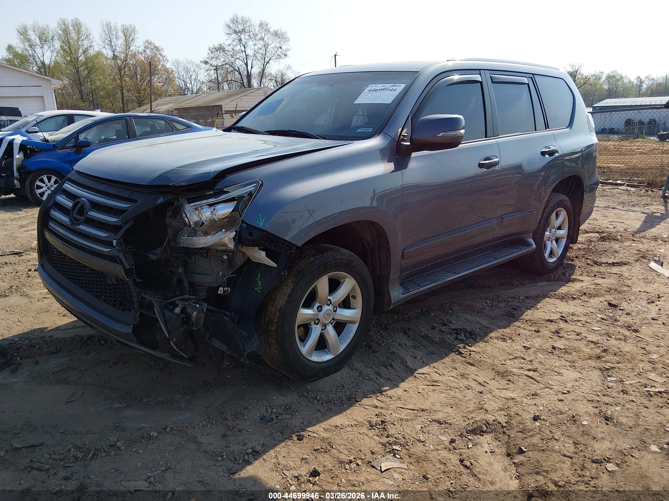 LEXUS GX image 2