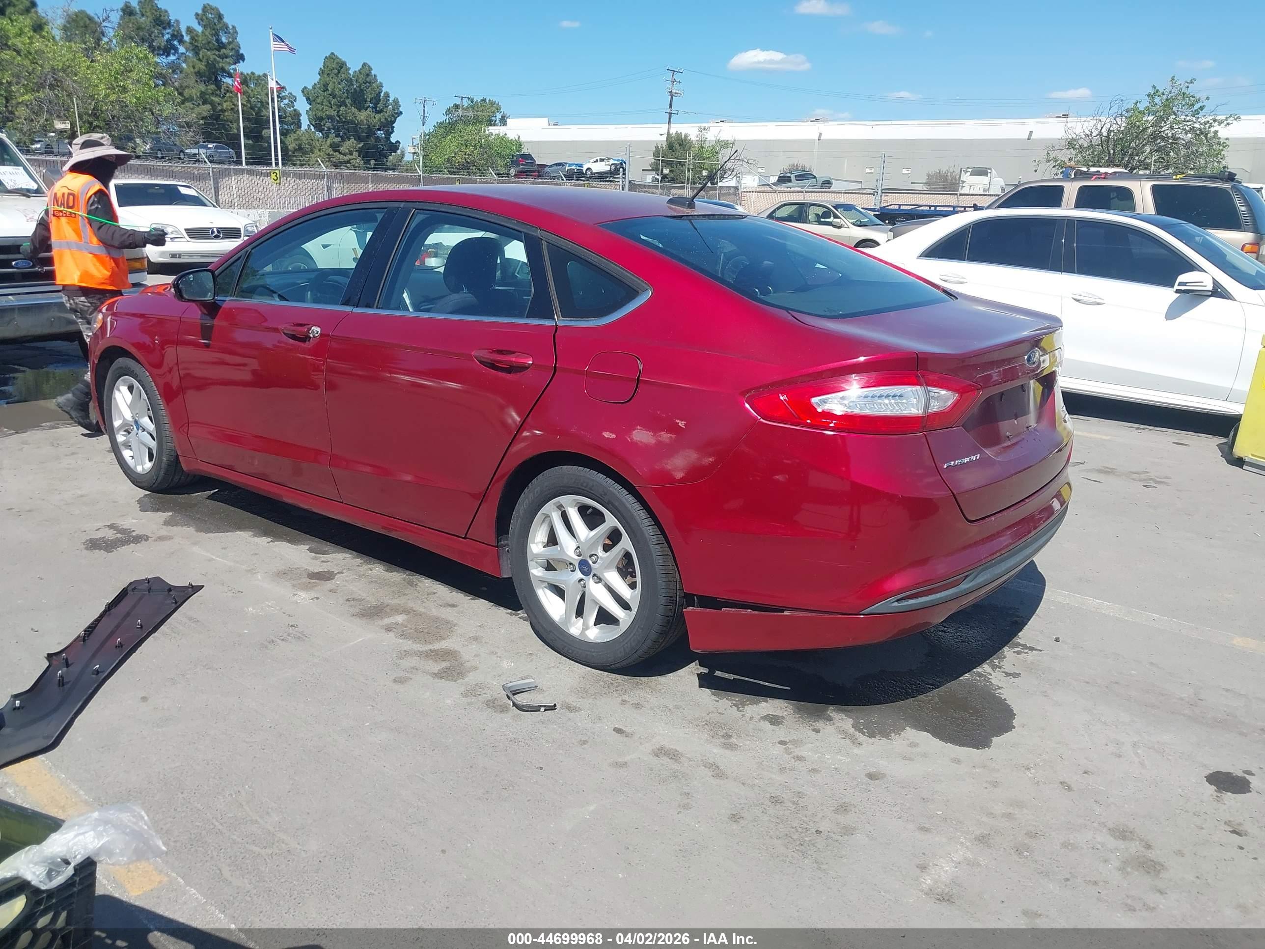 FORD FUSION image 3