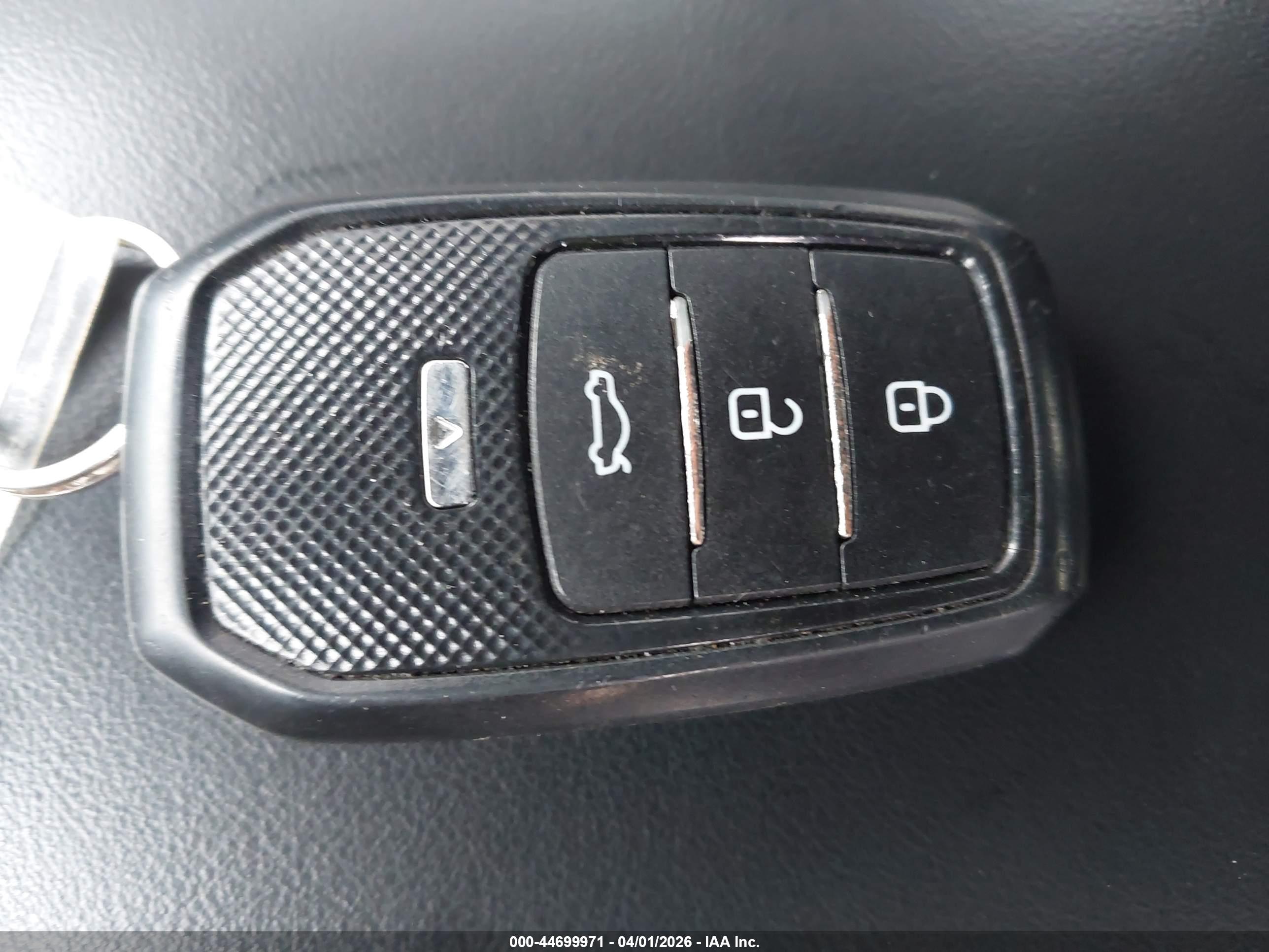 LINCOLN MKC image 11
