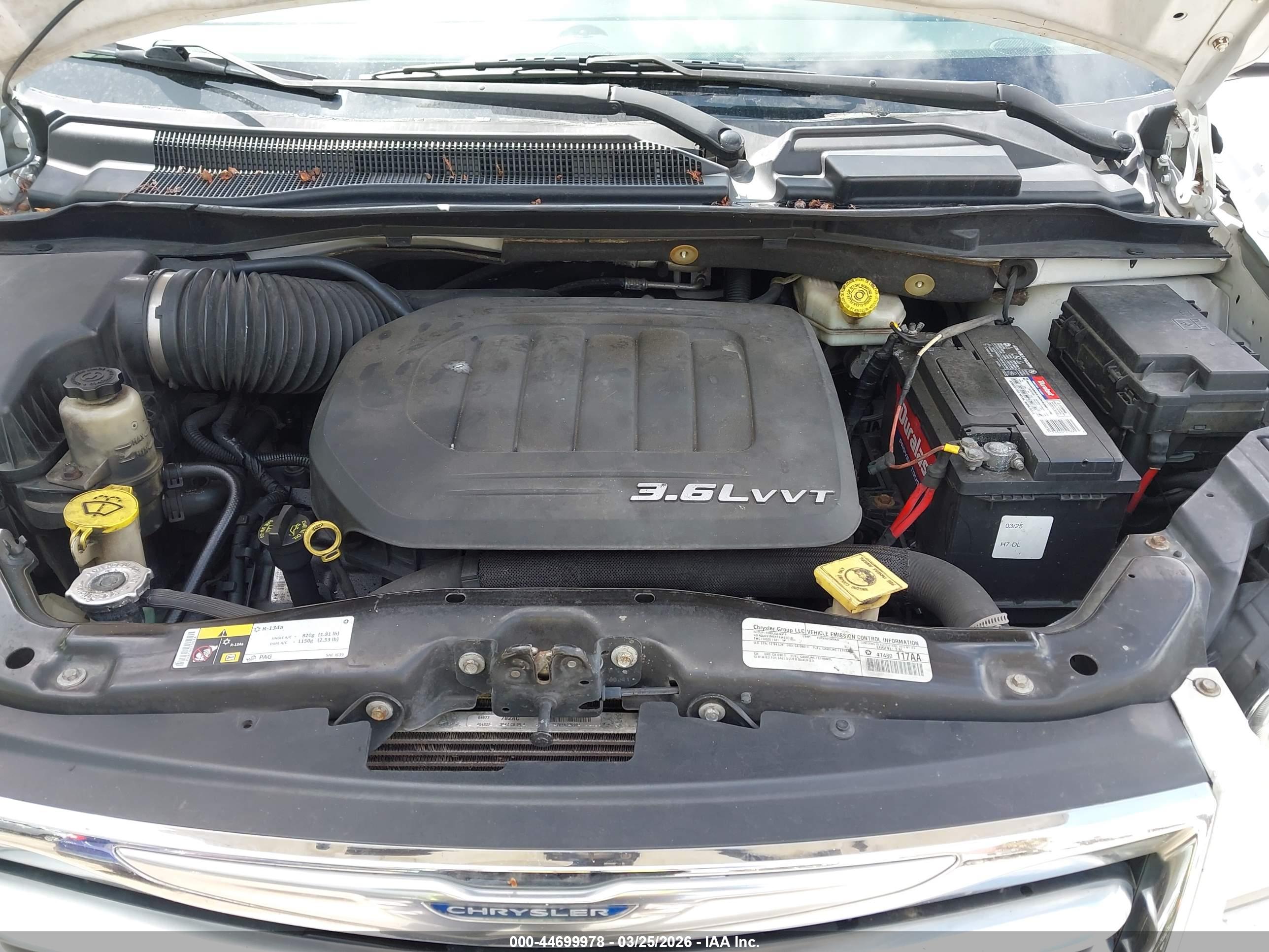 CHRYSLER TOWN image 10