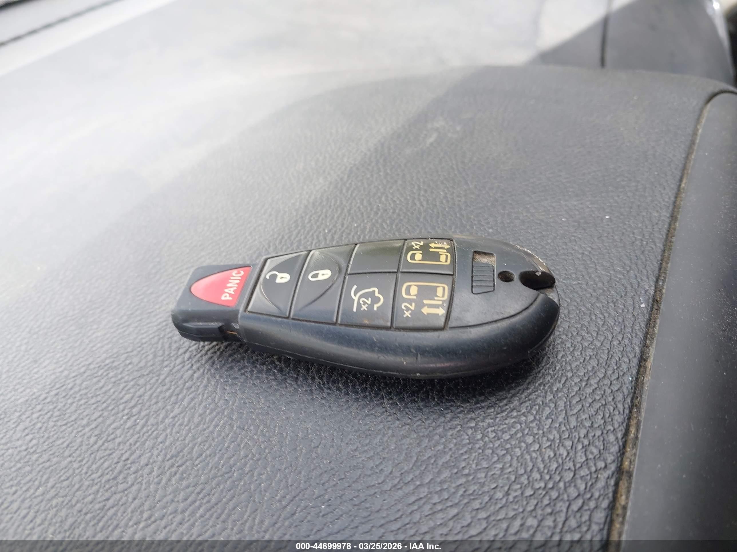 CHRYSLER TOWN image 11