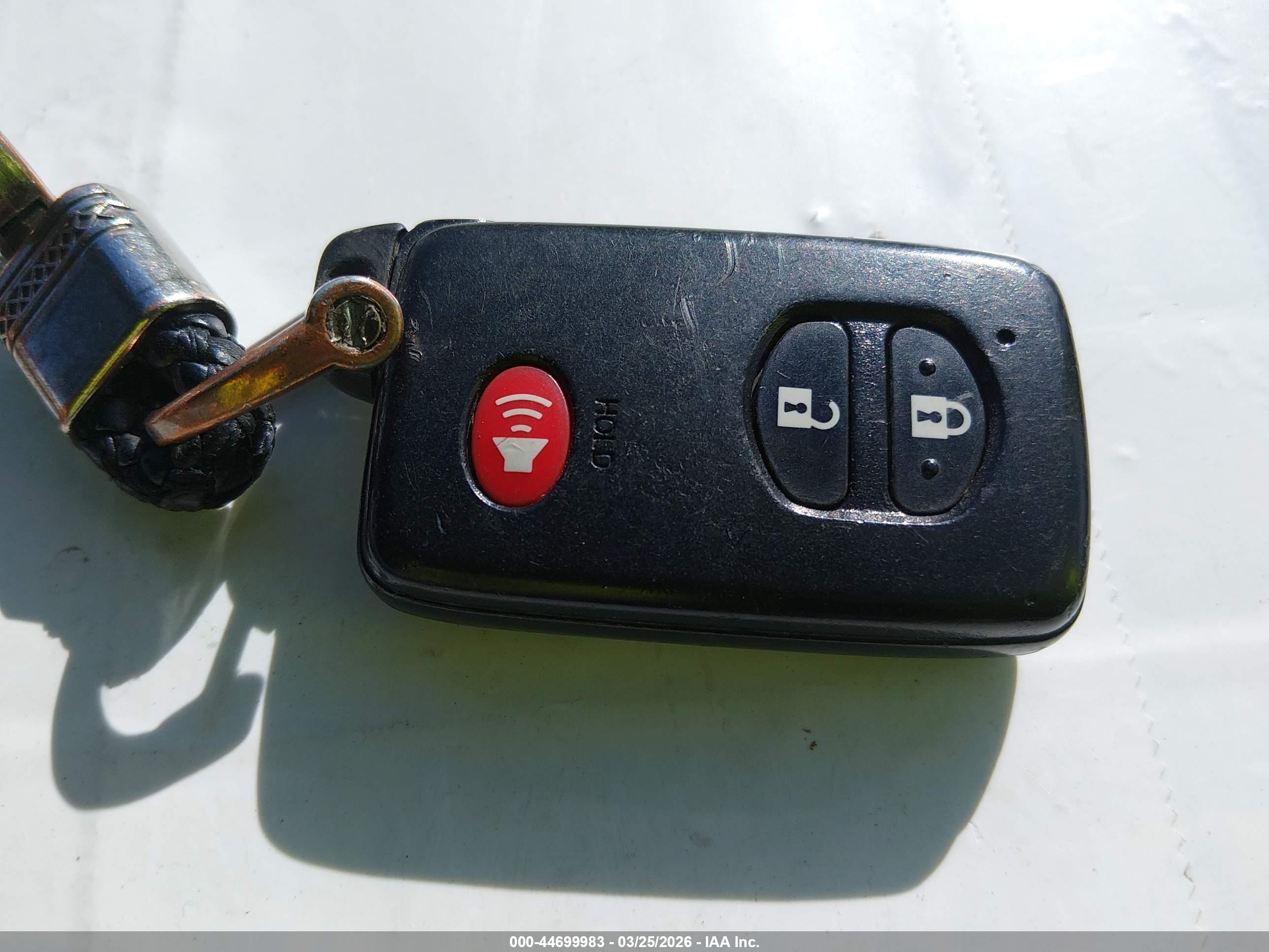 TOYOTA PRIUS image 11