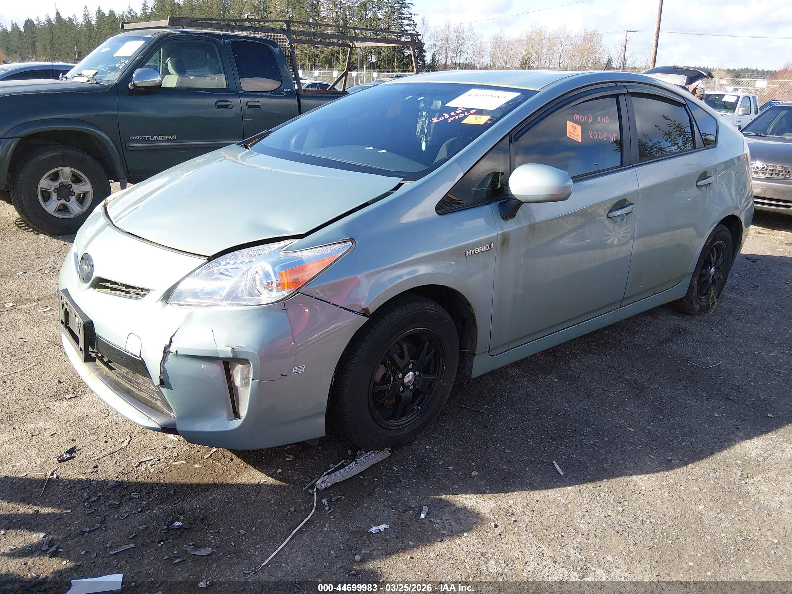 TOYOTA PRIUS image 2