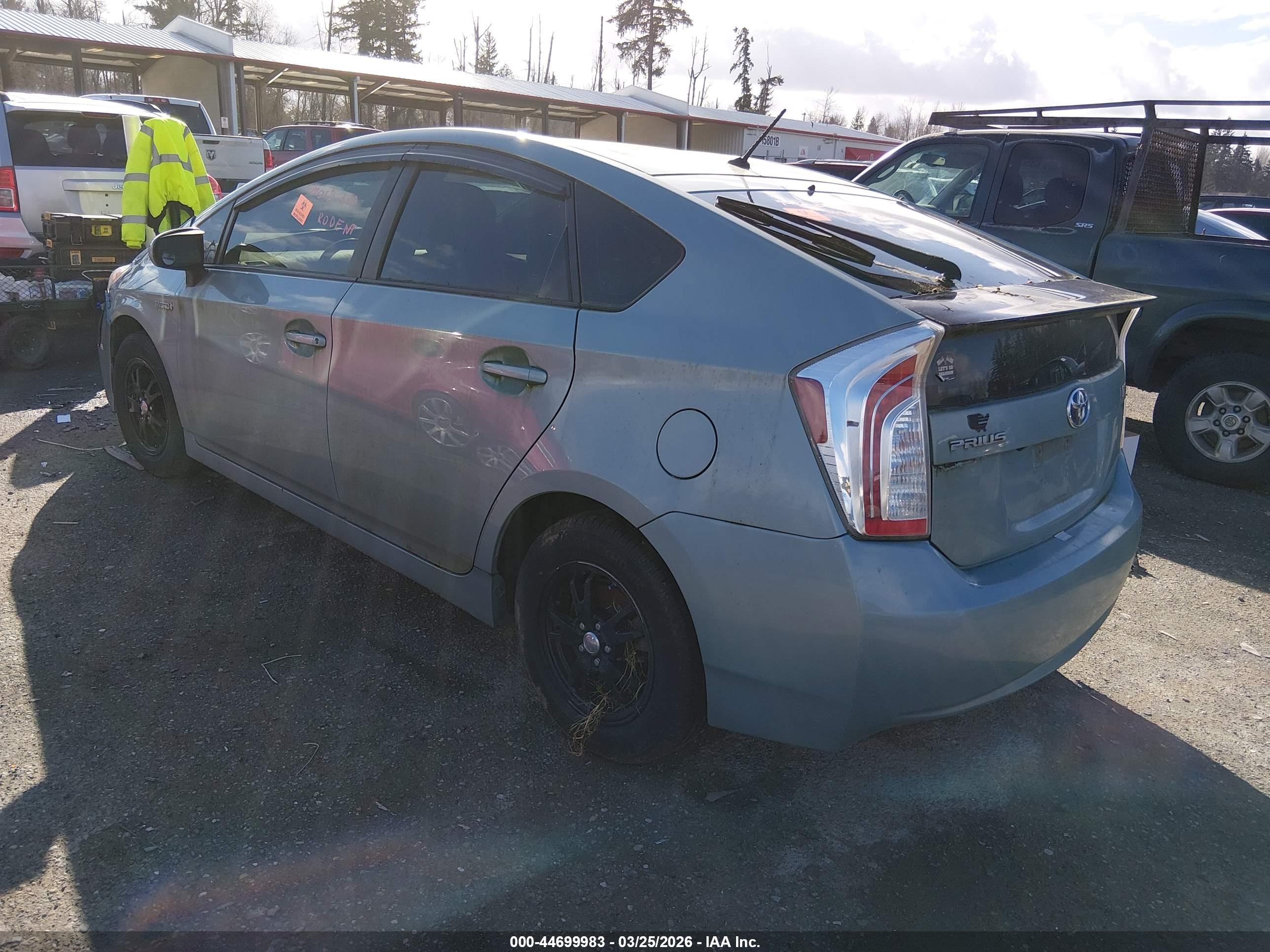 TOYOTA PRIUS image 3