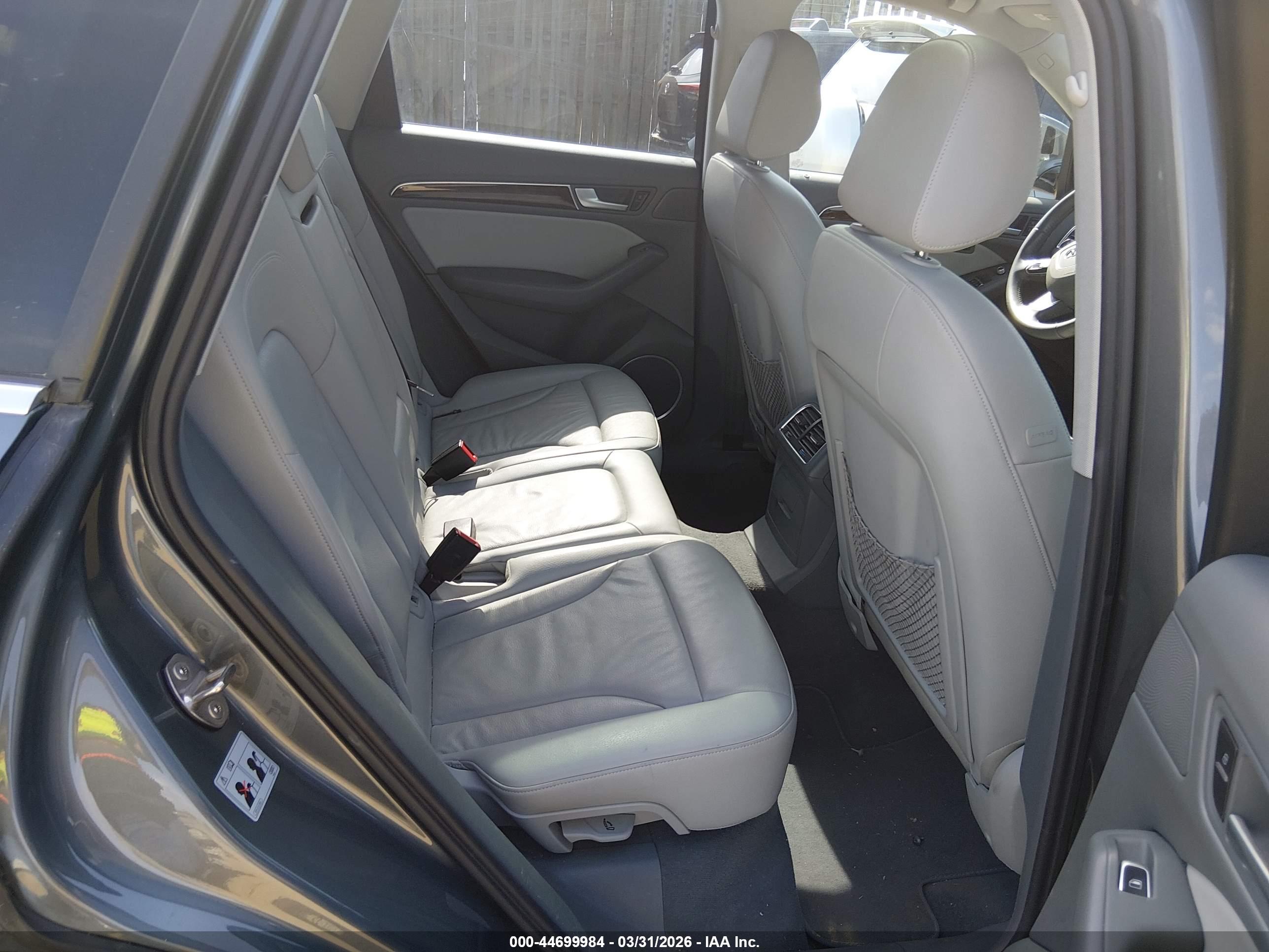 AUDI Q5 image 8