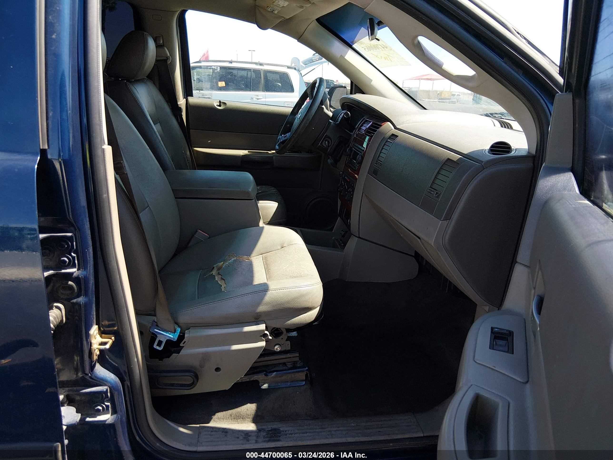 DODGE DURANGO image 5