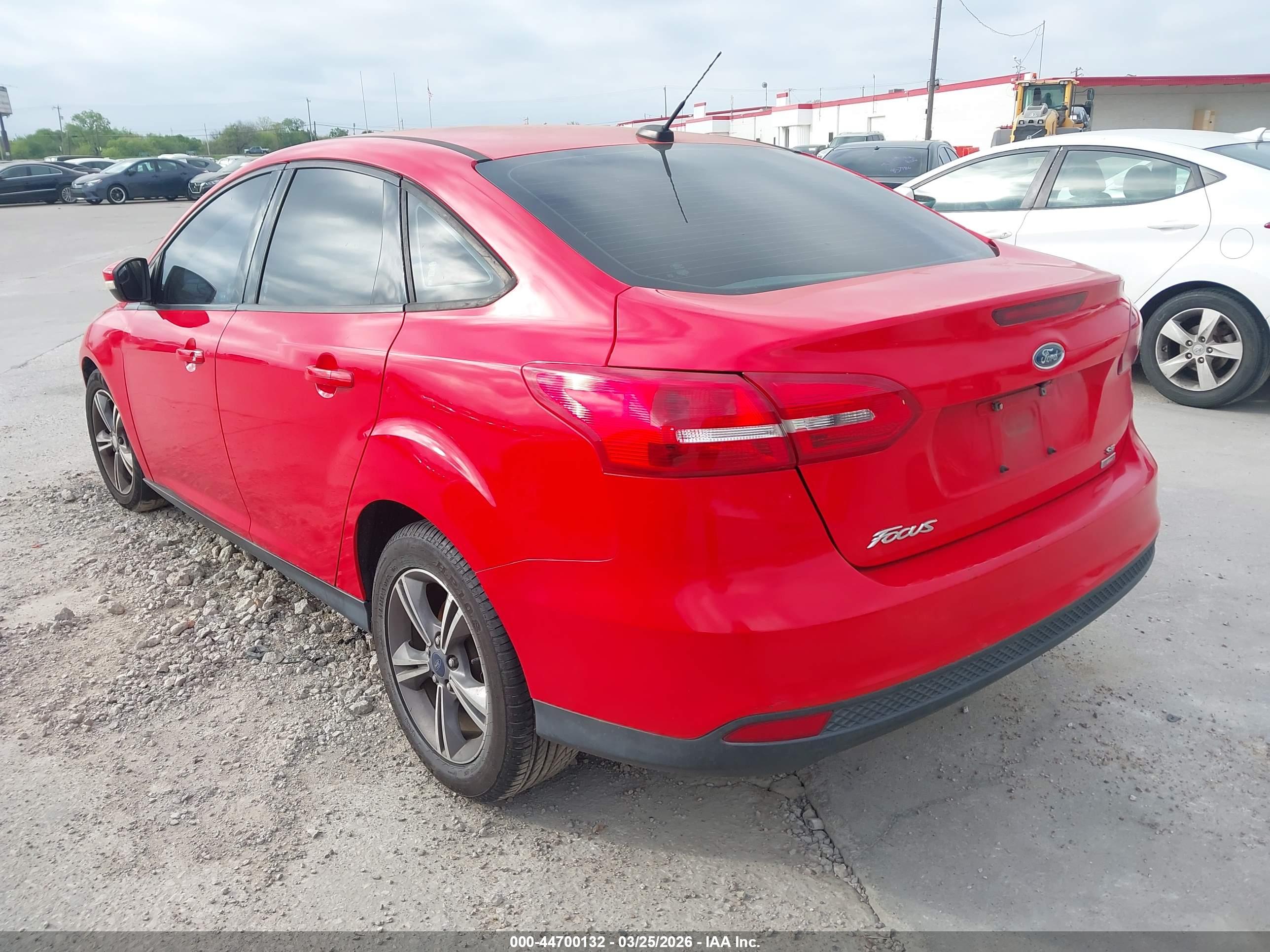 FORD FOCUS image 3