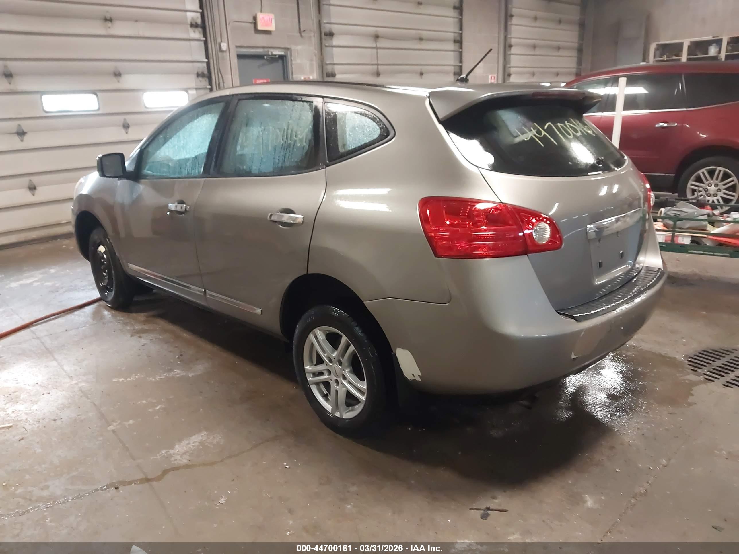 NISSAN ROGUE image 3