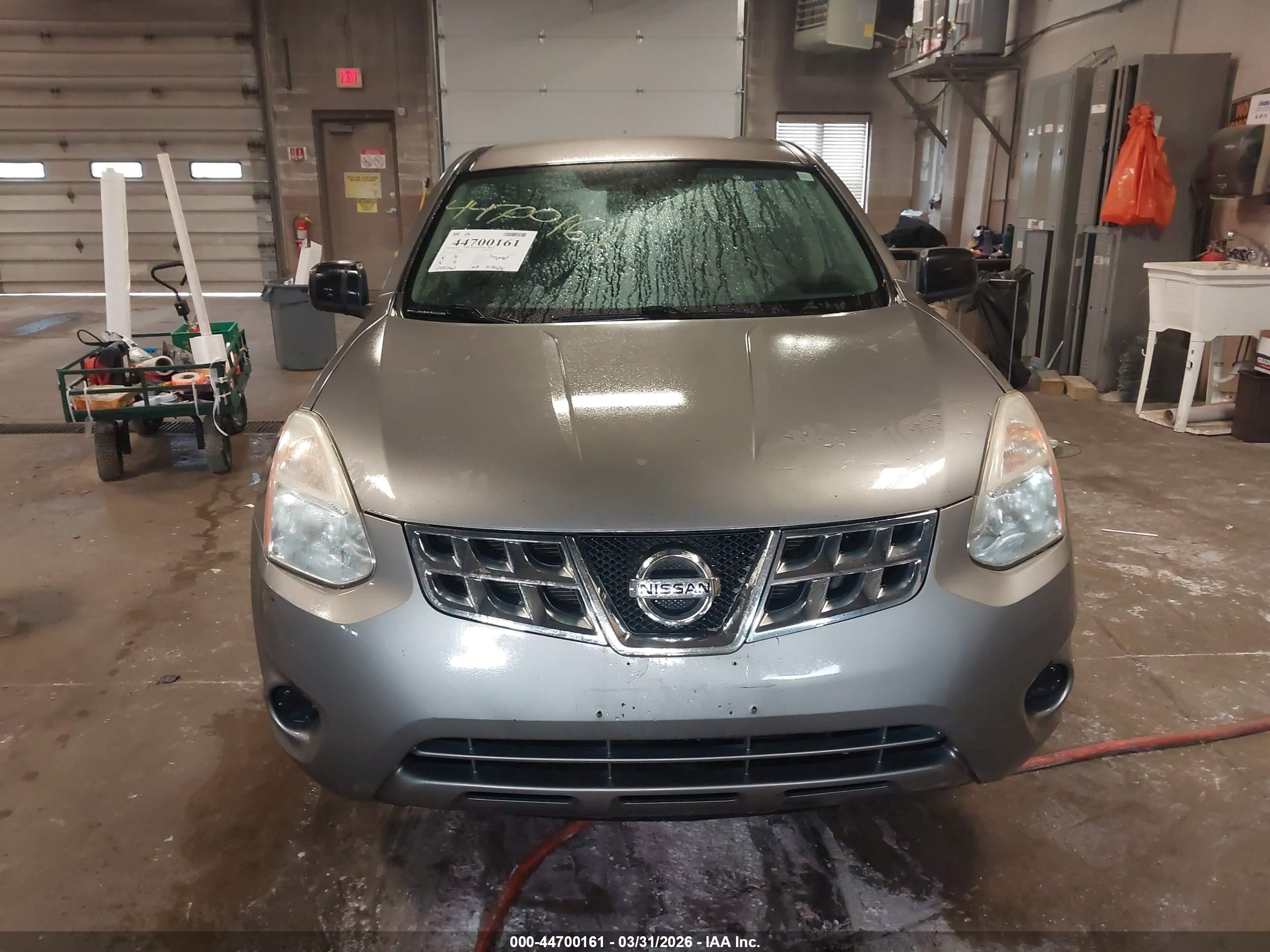 NISSAN ROGUE image 6