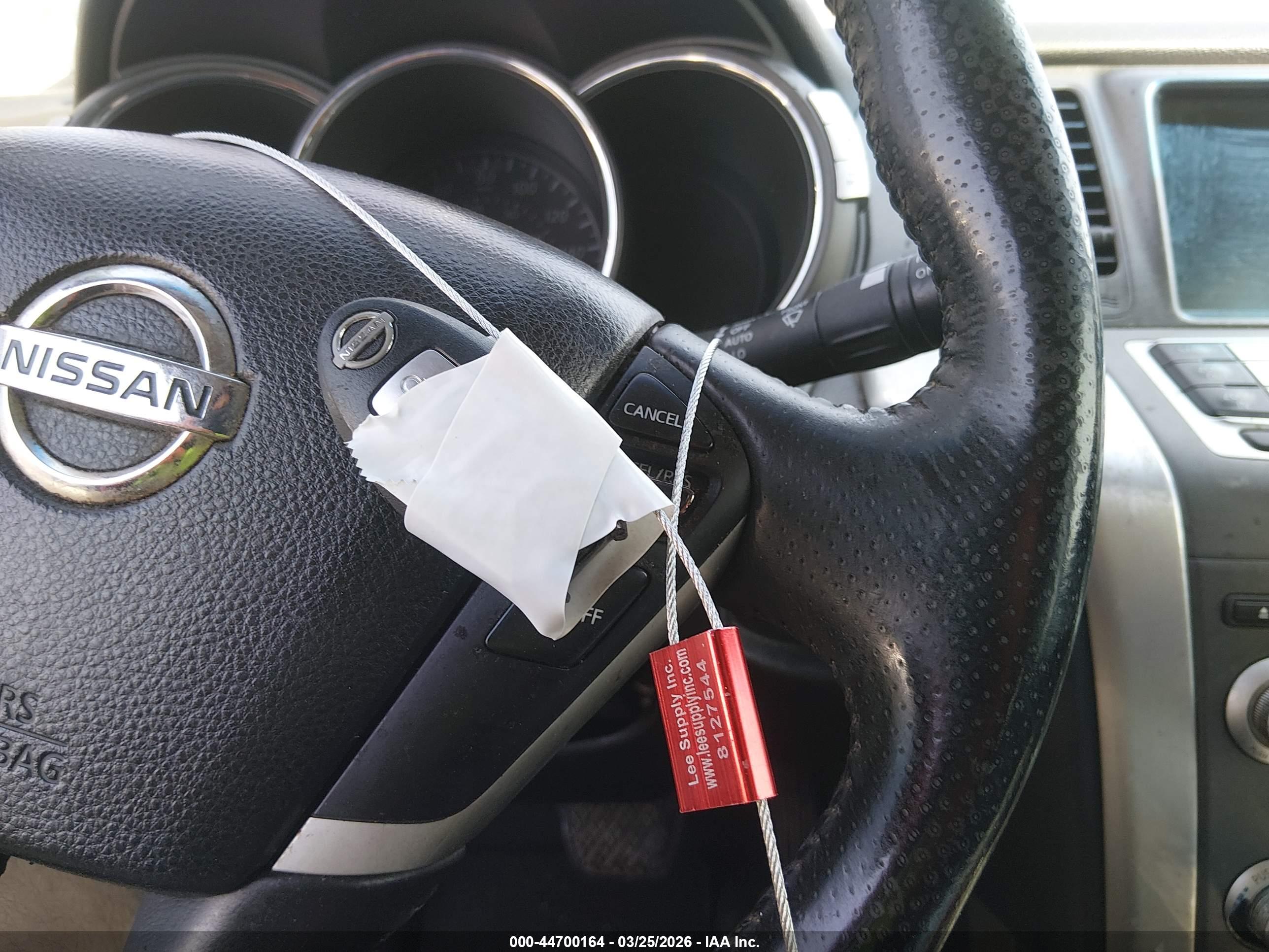 NISSAN MURANO image 11