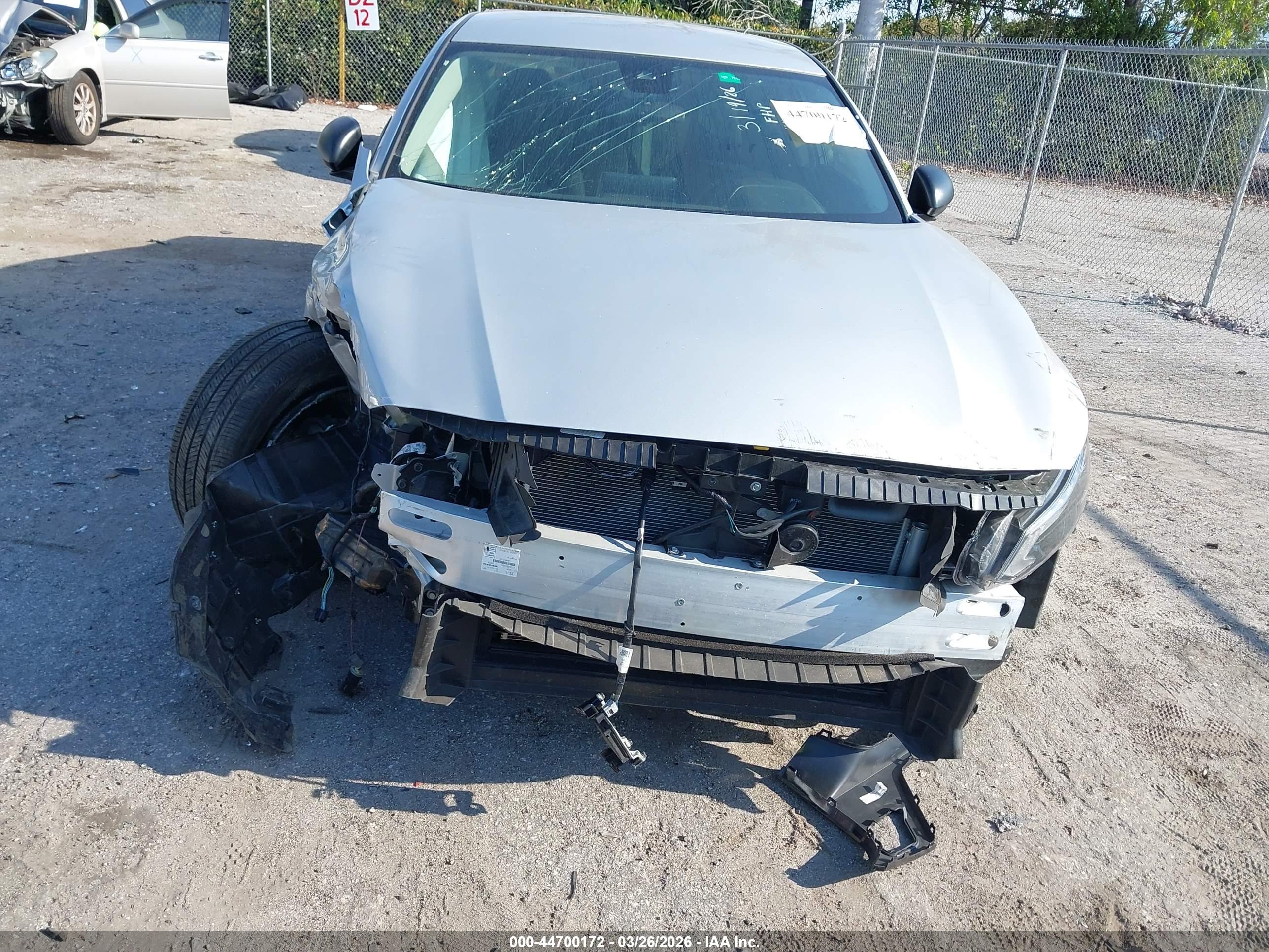 NISSAN ALTIMA image 6