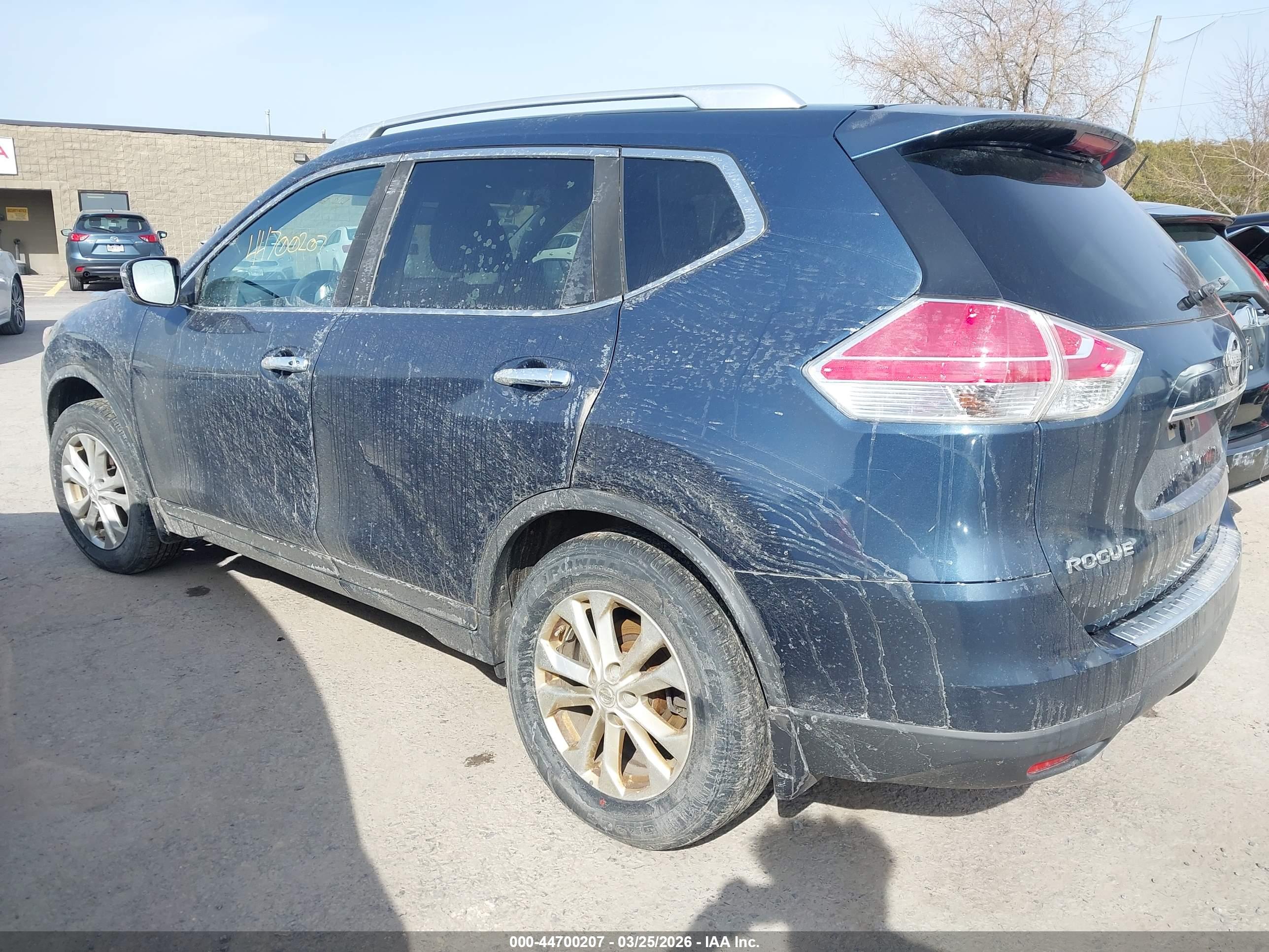 NISSAN ROGUE image 3