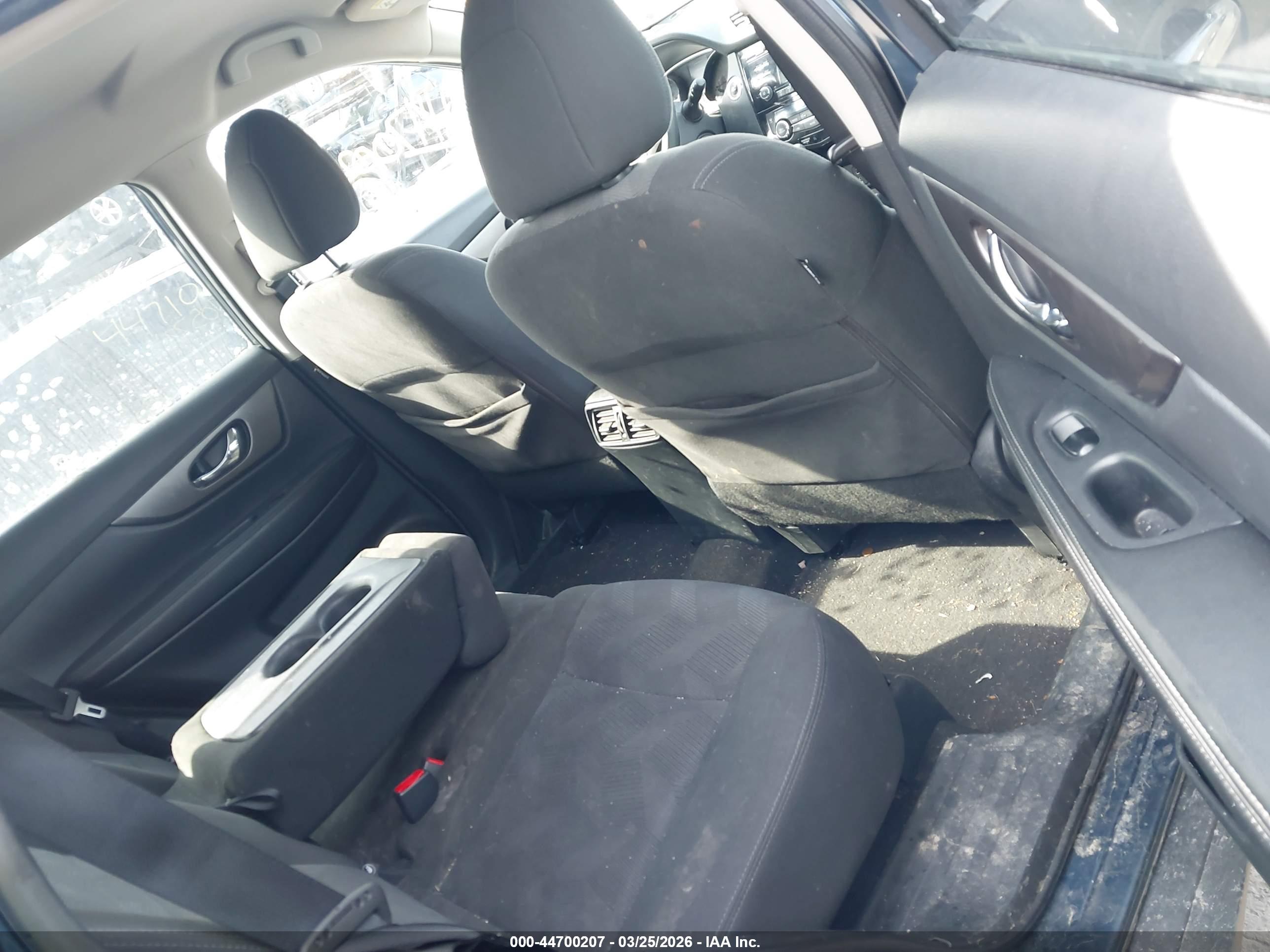 NISSAN ROGUE image 8