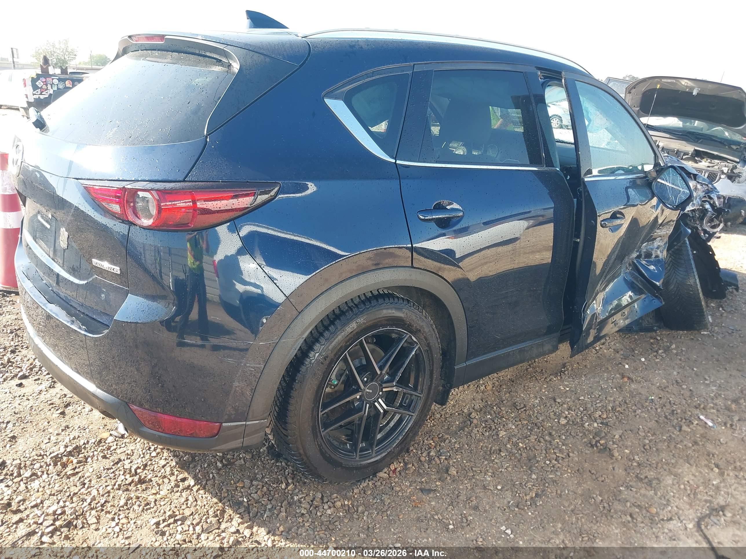 MAZDA CX-5 image 4