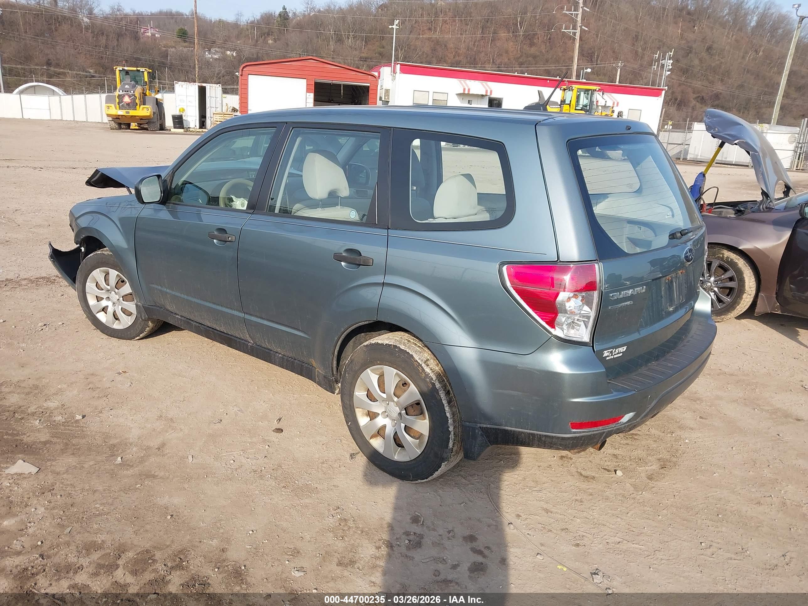SUBARU FORESTER image 3