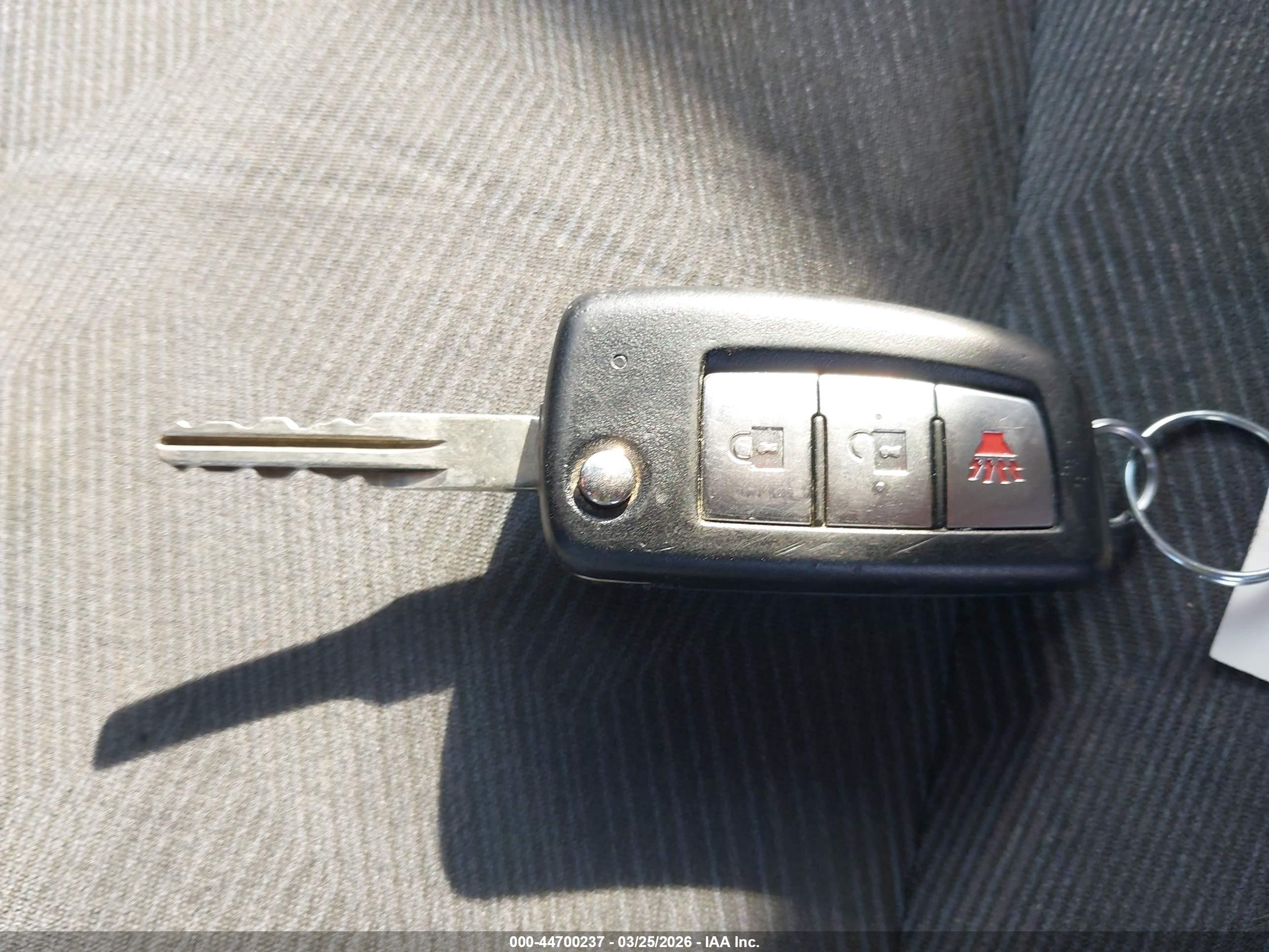 NISSAN ROGUE image 11