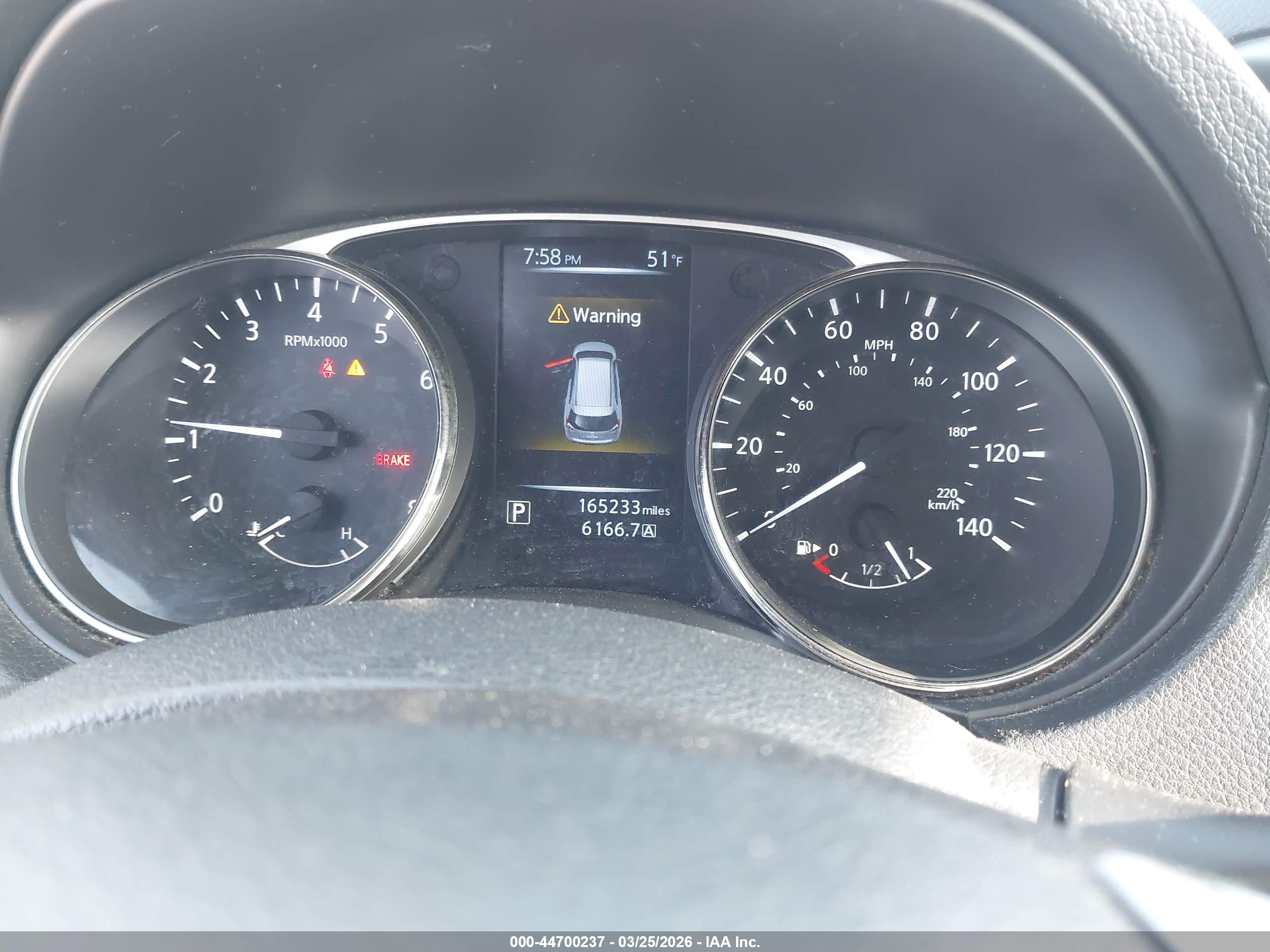 NISSAN ROGUE image 7