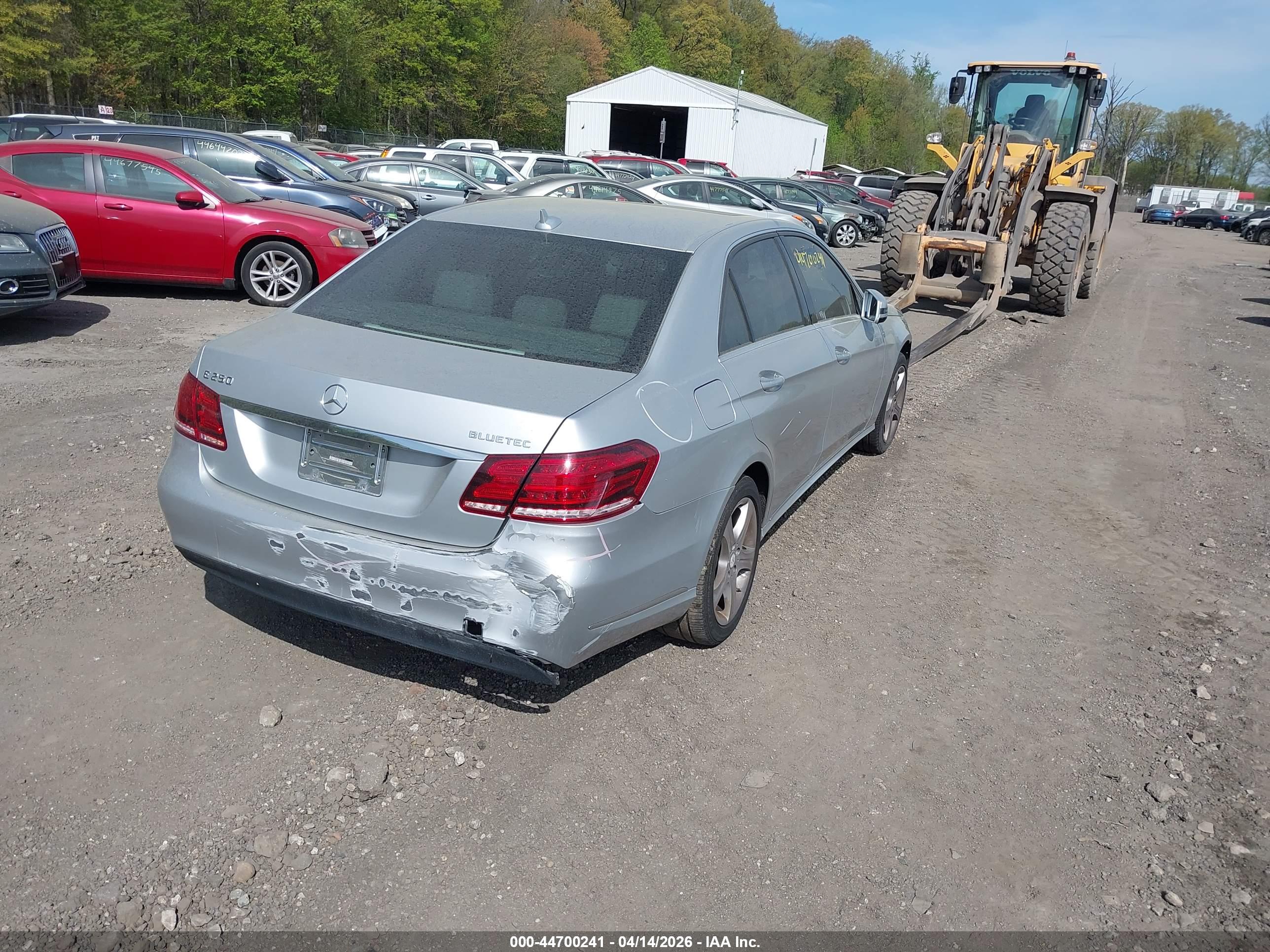 MERCEDES-BENZ E image 4