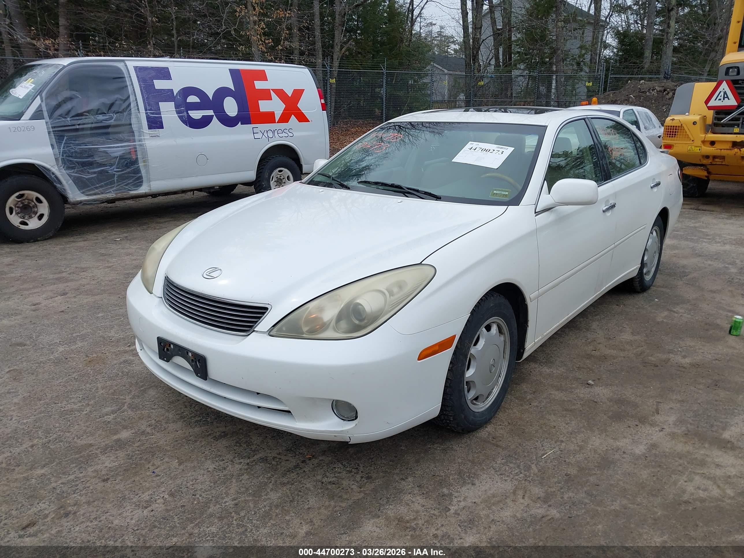 LEXUS ES image 2