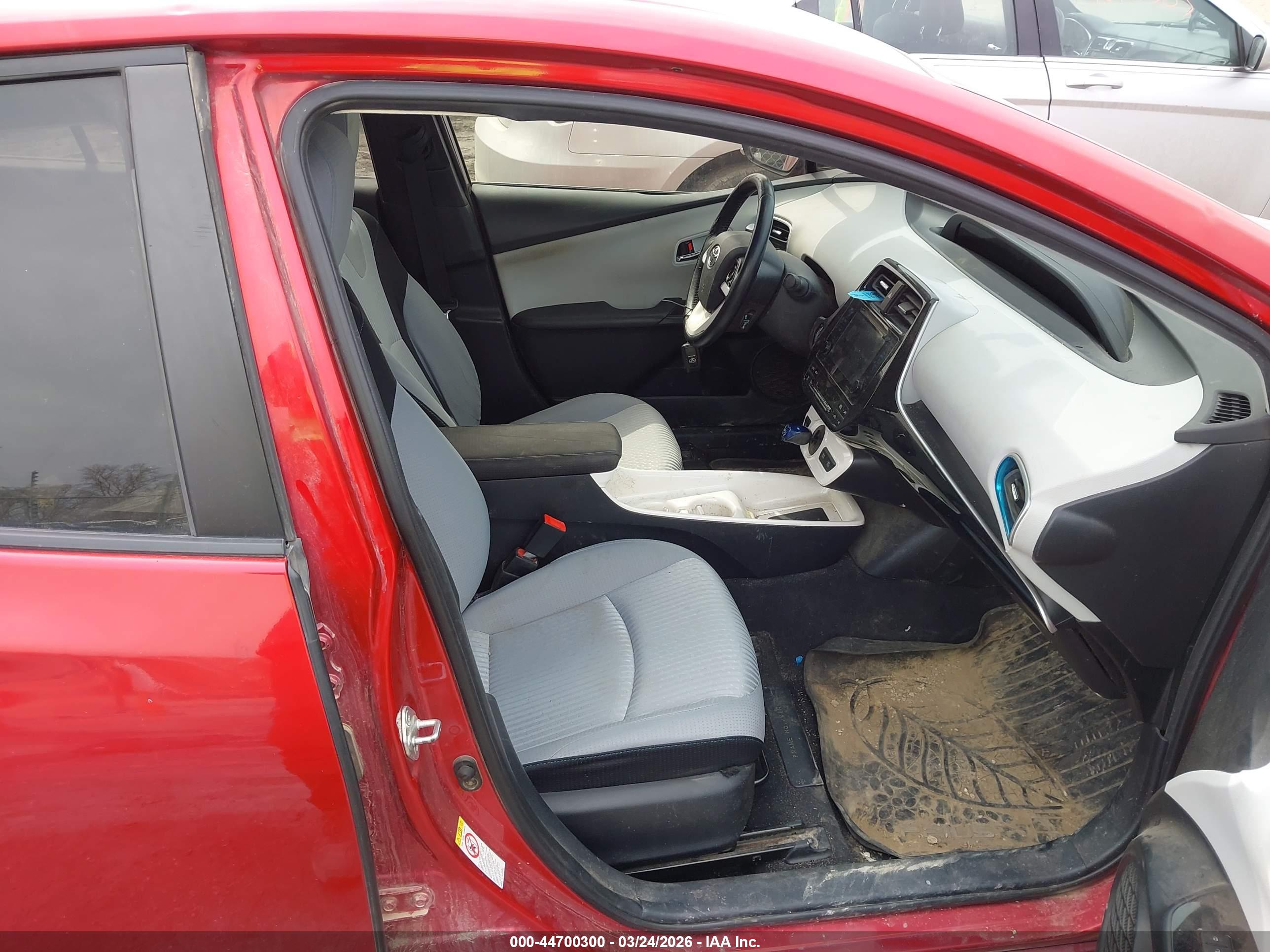 TOYOTA PRIUS image 5
