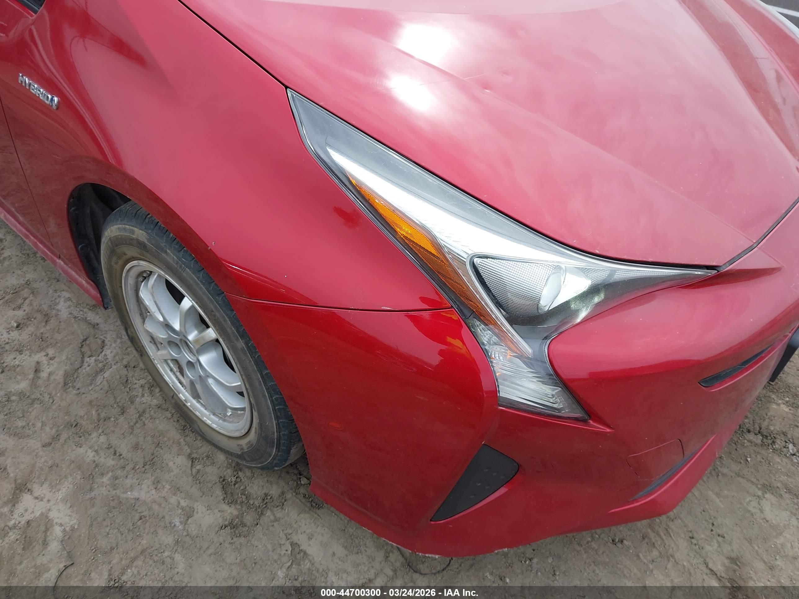 TOYOTA PRIUS image 6