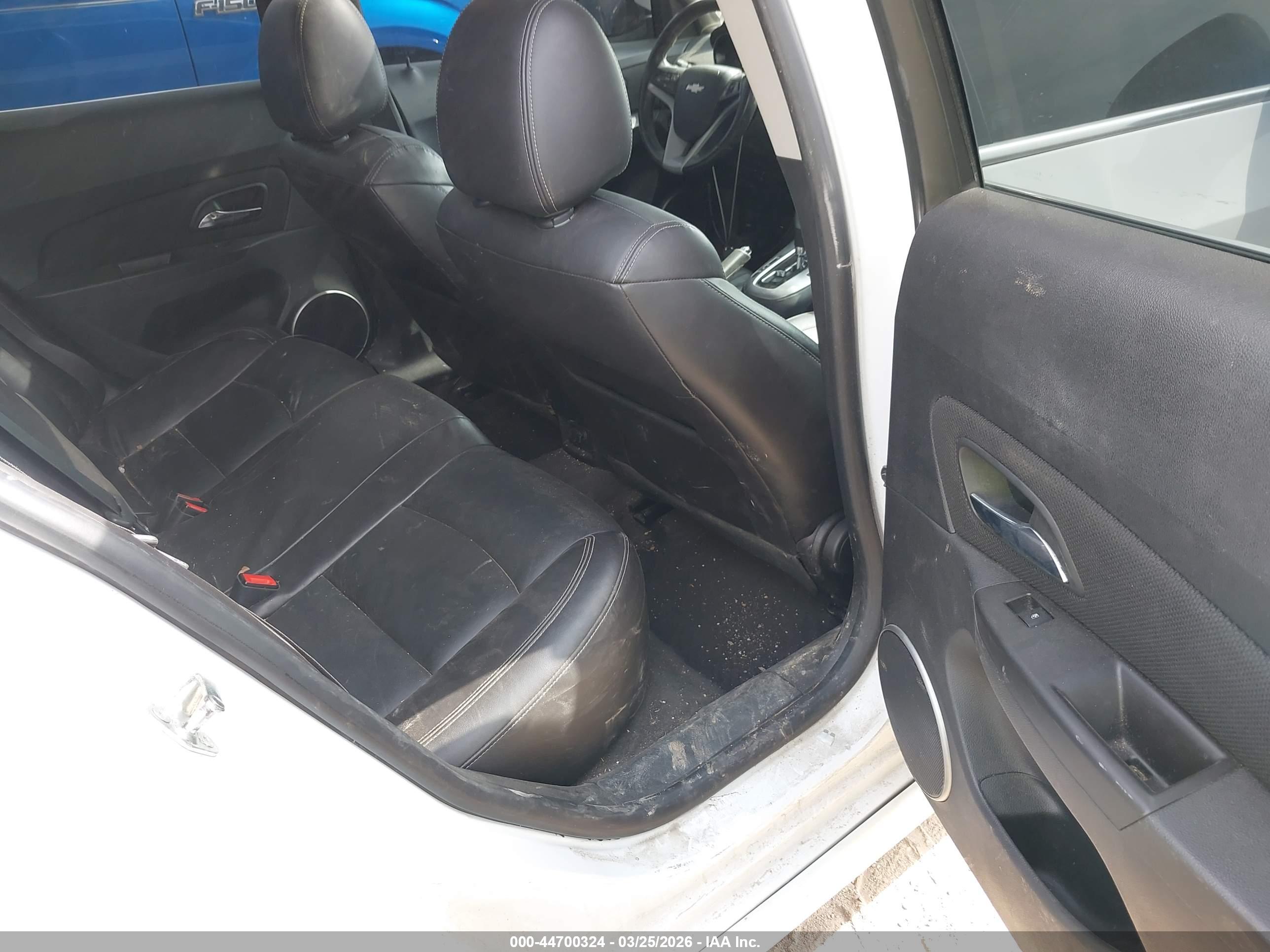 CHEVROLET CRUZE image 8