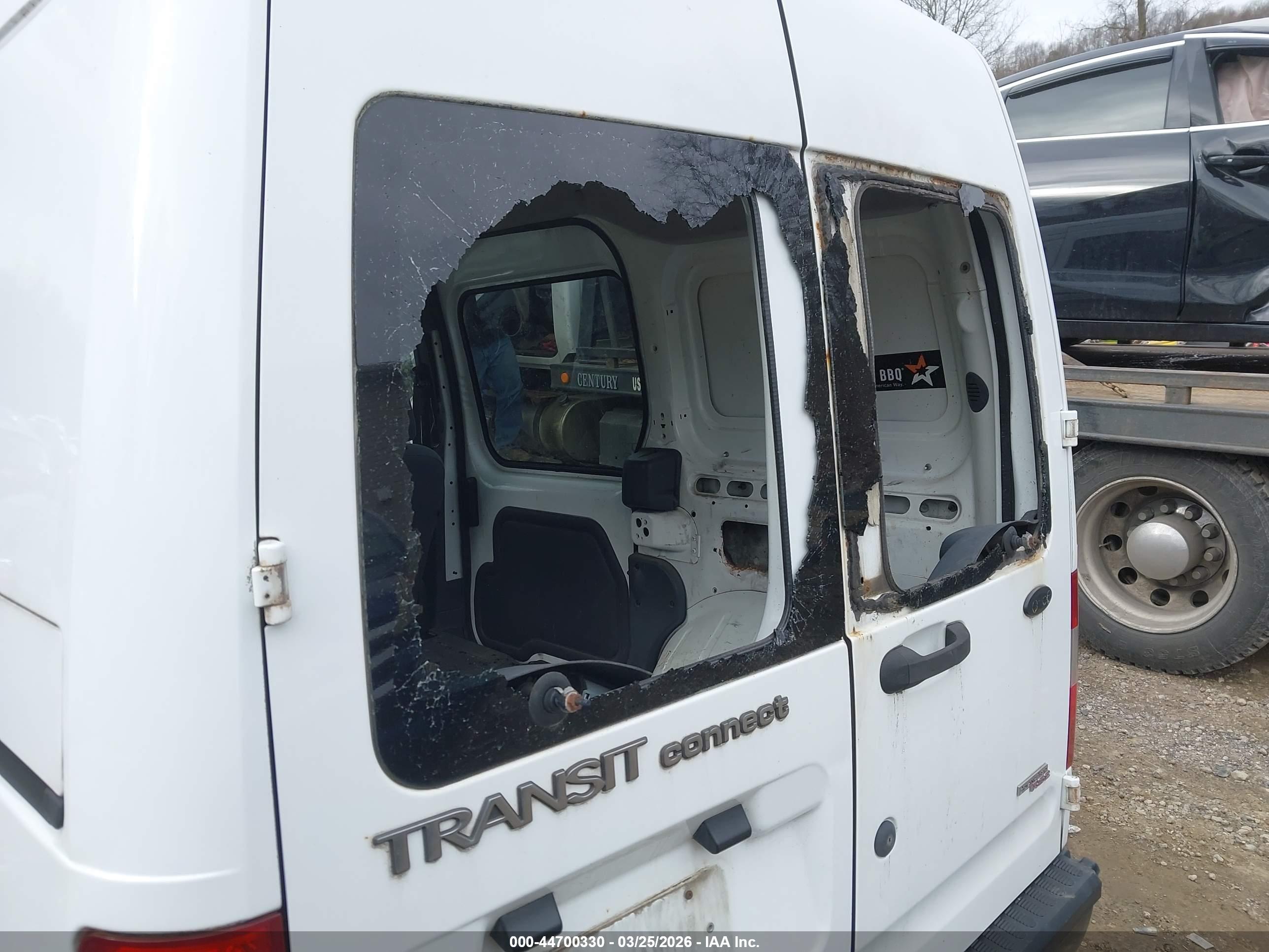 FORD TRANSIT image 6