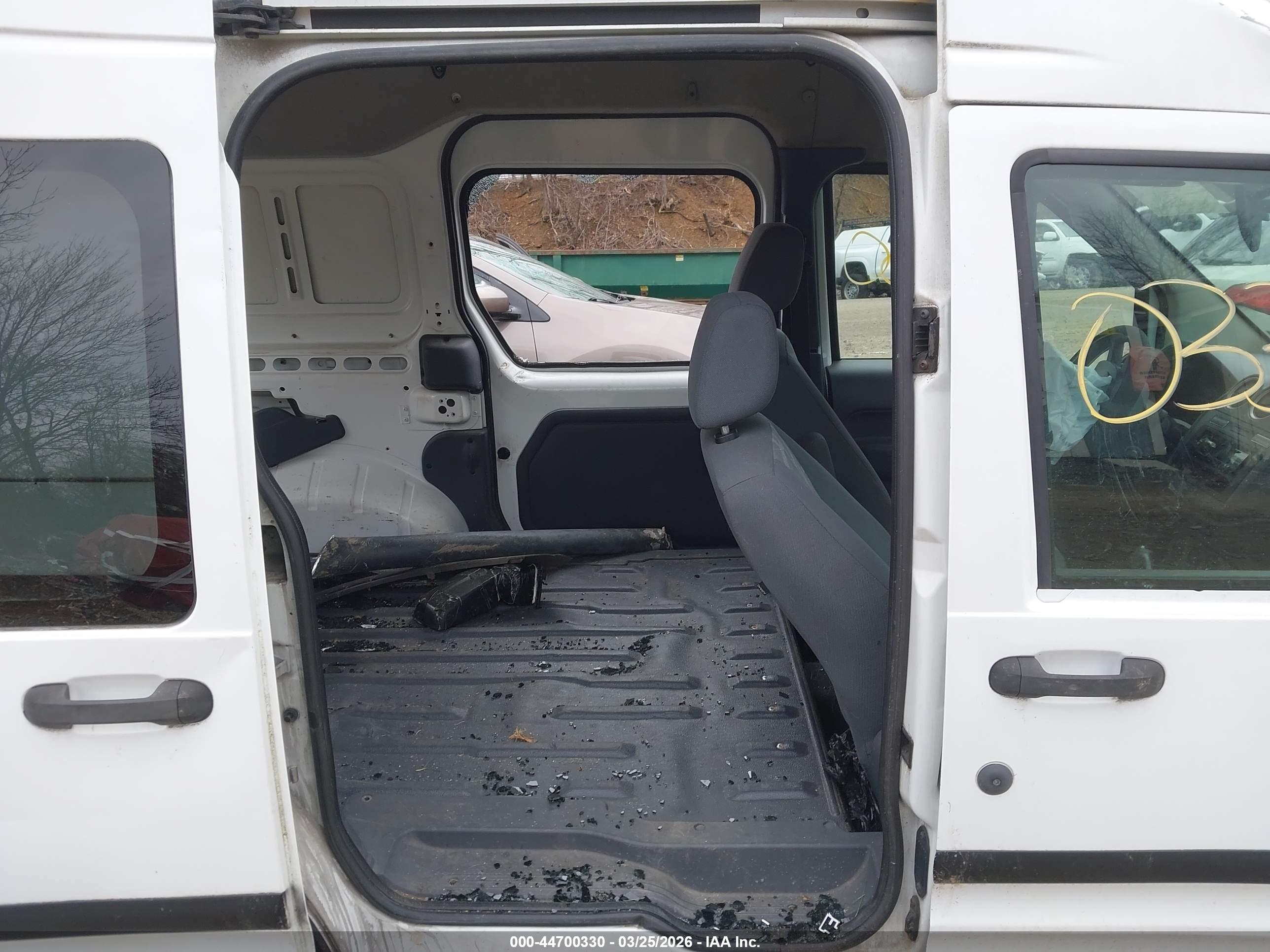 FORD TRANSIT image 8