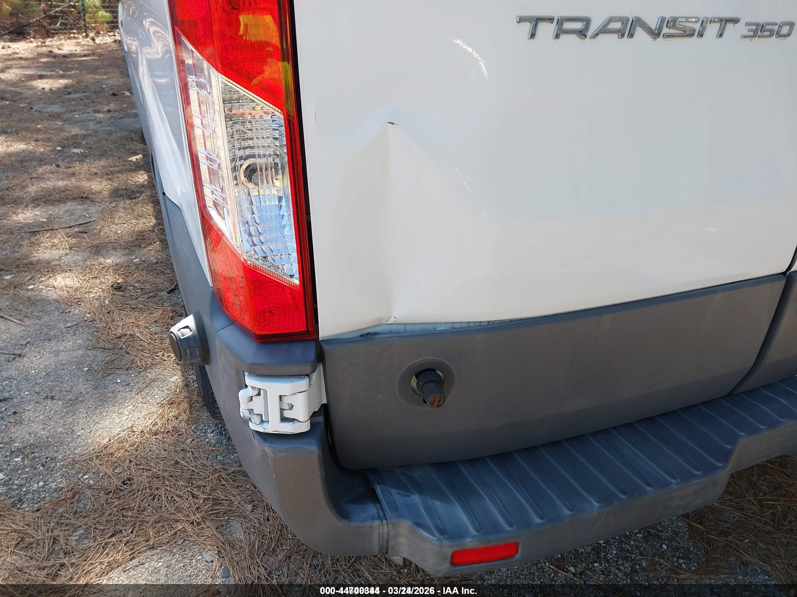 FORD TRANSIT-350 image 6