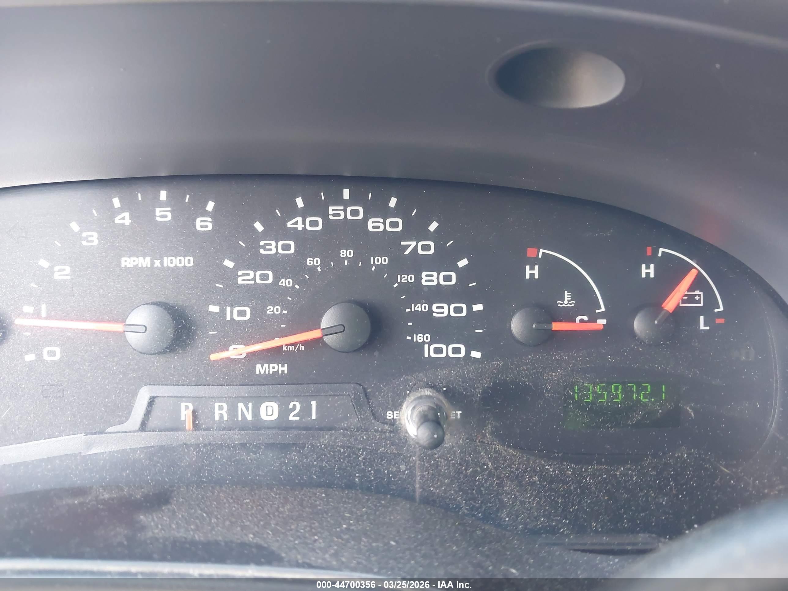 FORD E-250 image 7