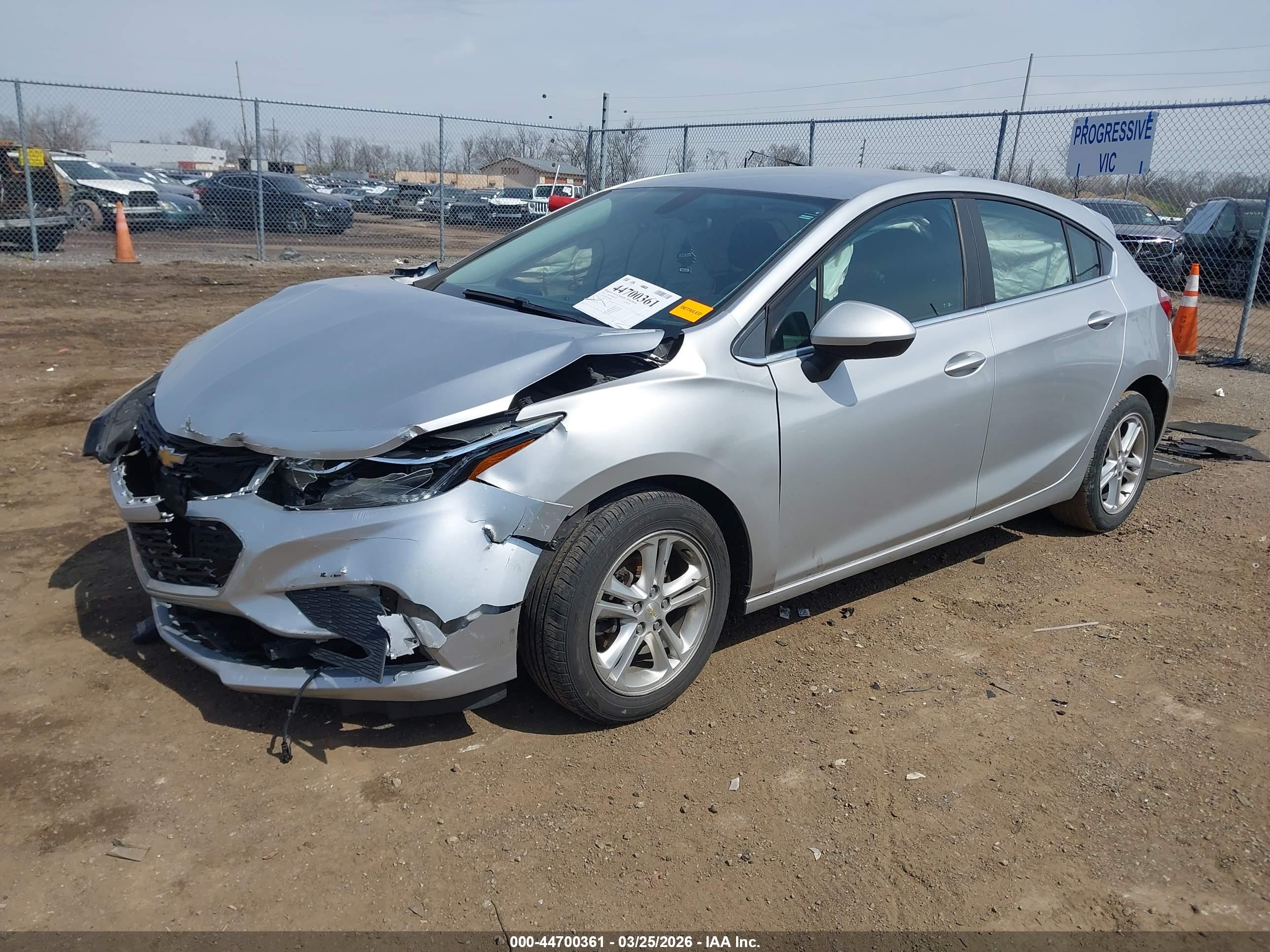 CHEVROLET CRUZE image 2
