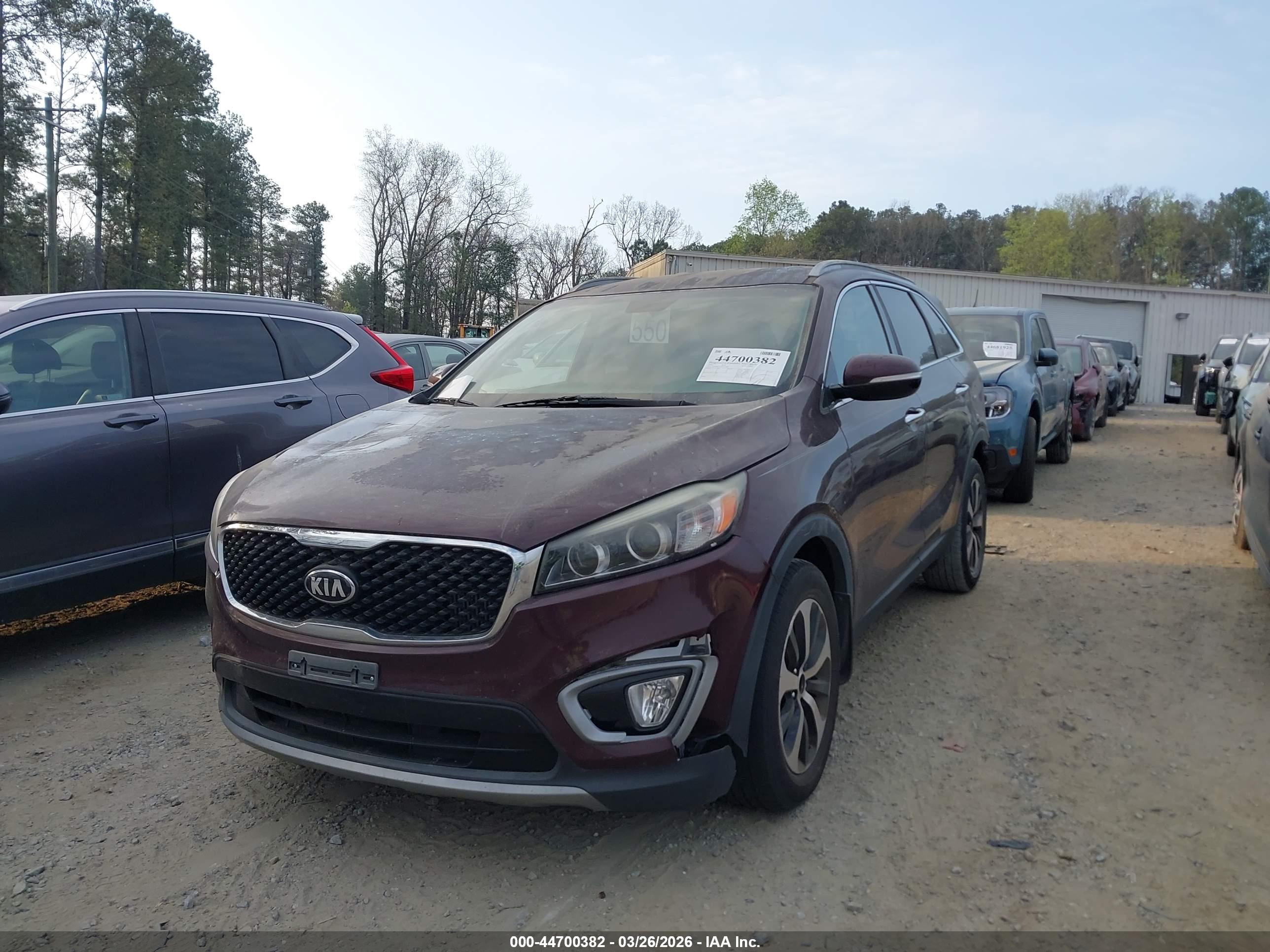 KIA SORENTO image 2
