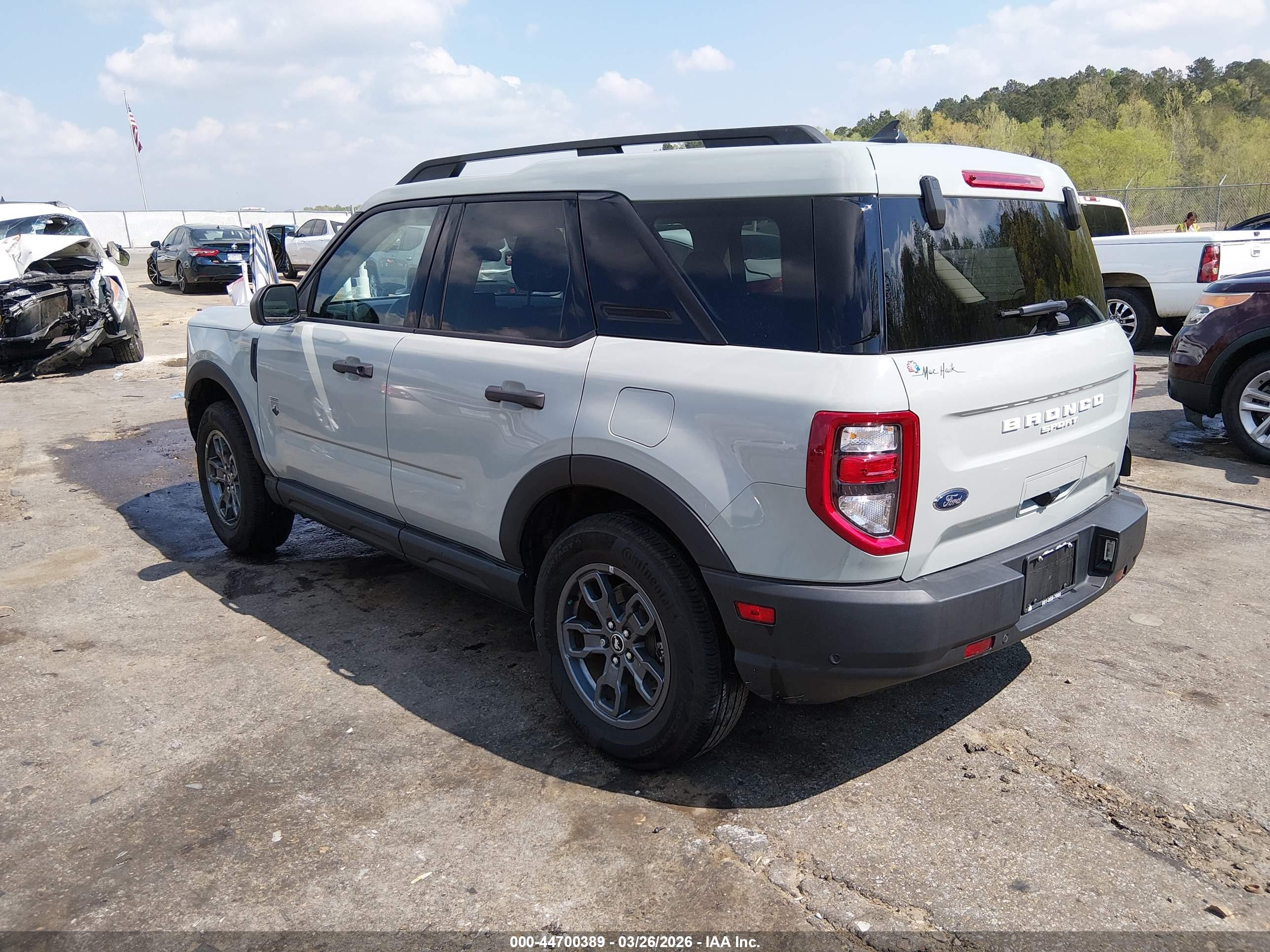 FORD BRONCO image 3