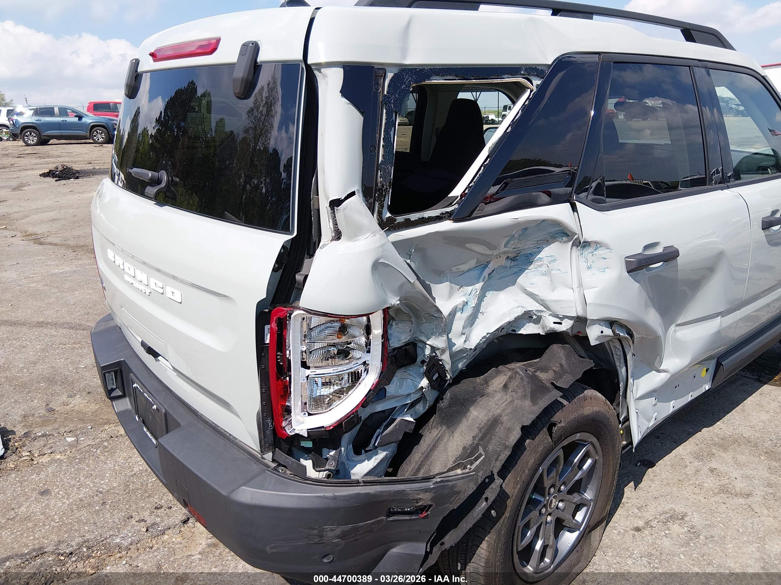 FORD BRONCO image 6