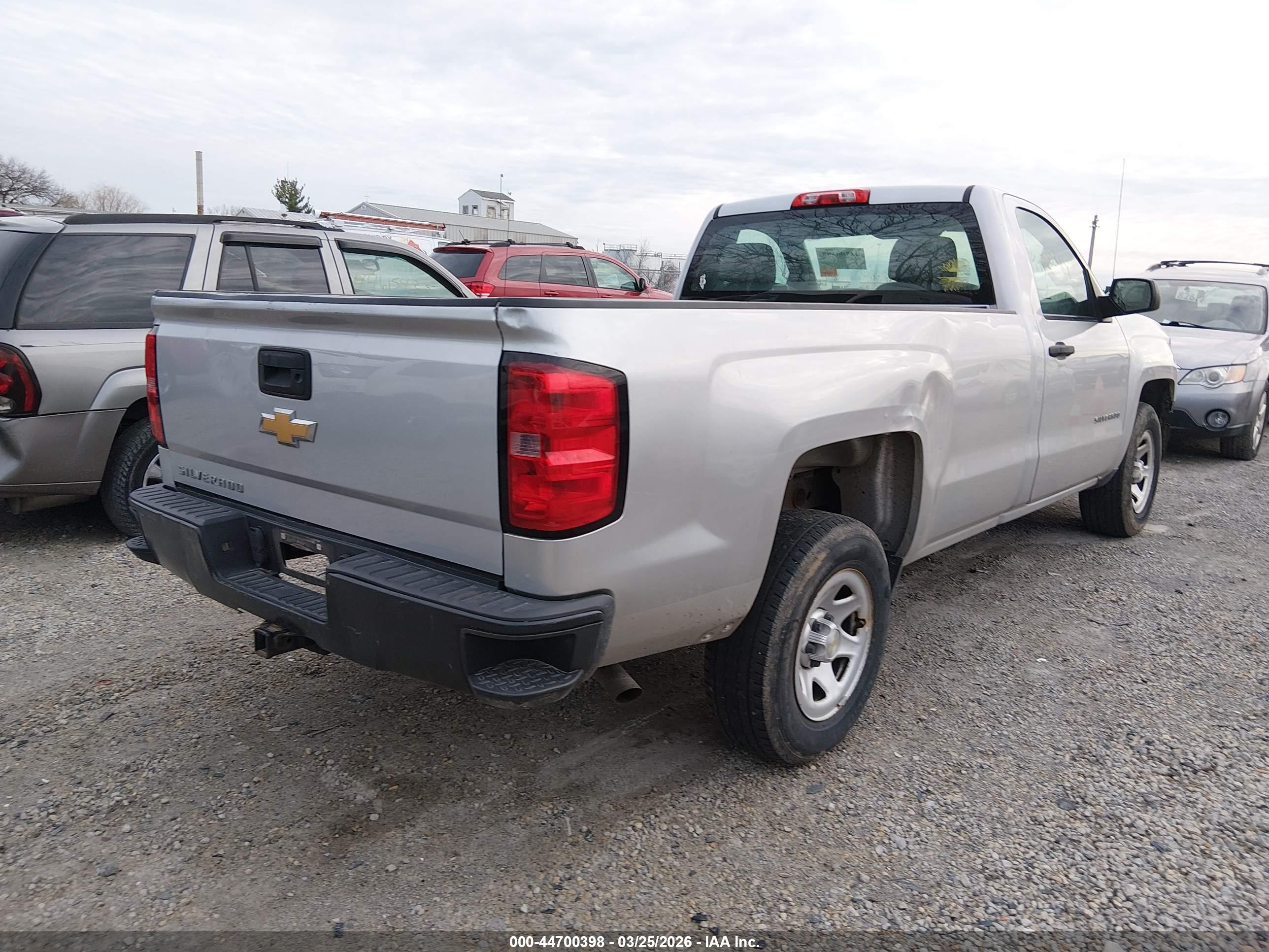 CHEVROLET SILVERADO image 4