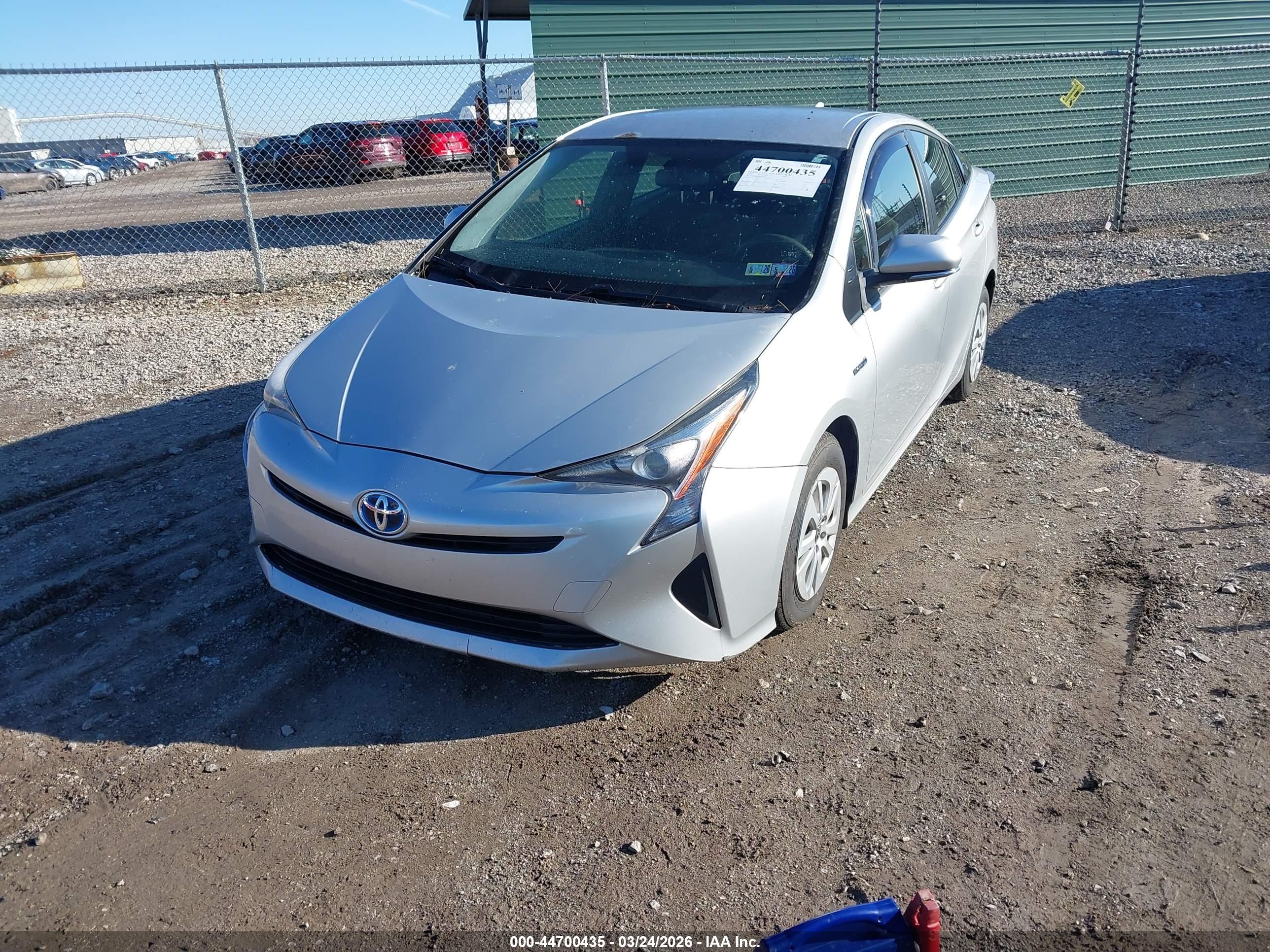 TOYOTA PRIUS image 2