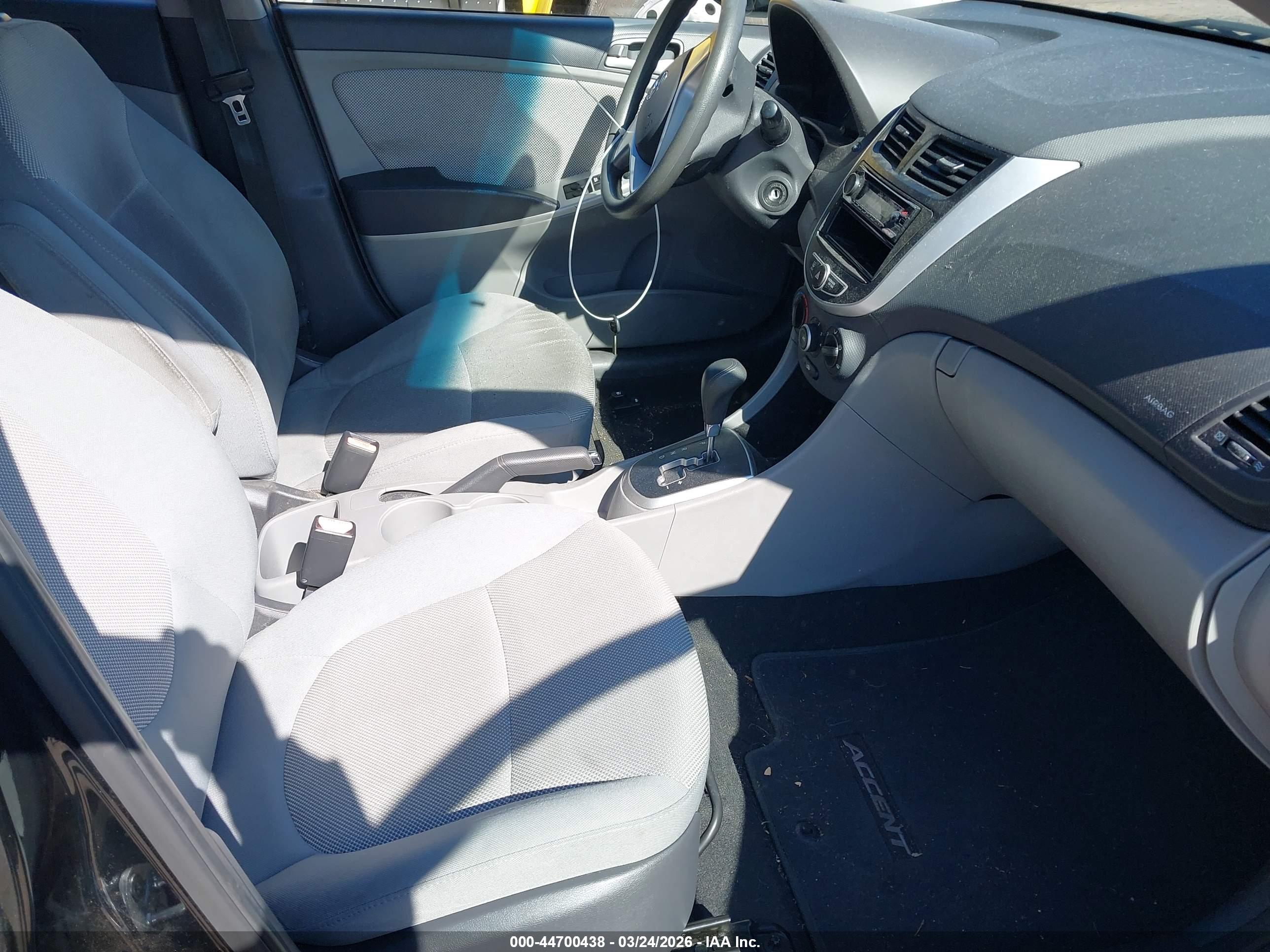 HYUNDAI ACCENT image 5
