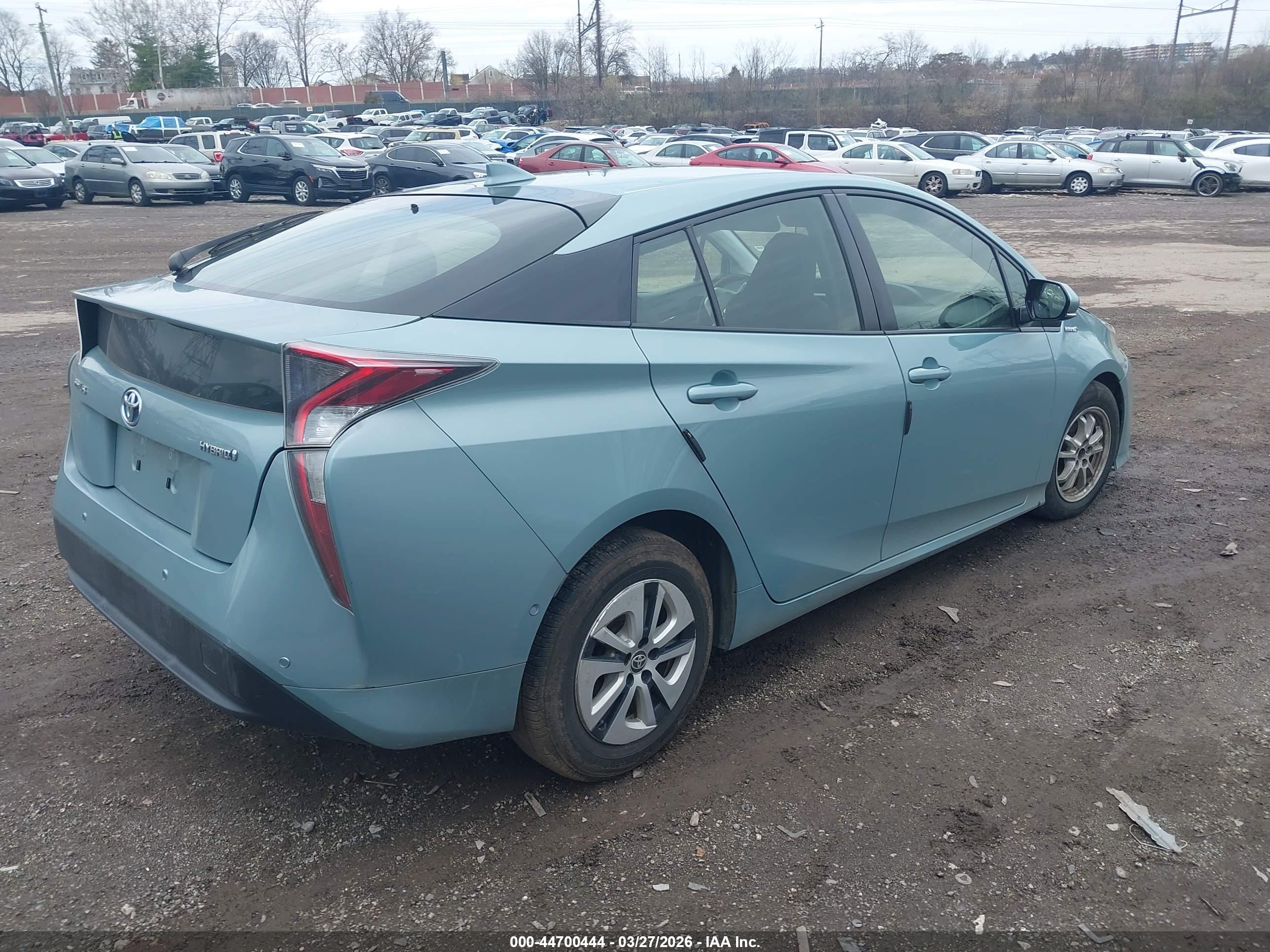 TOYOTA PRIUS image 4