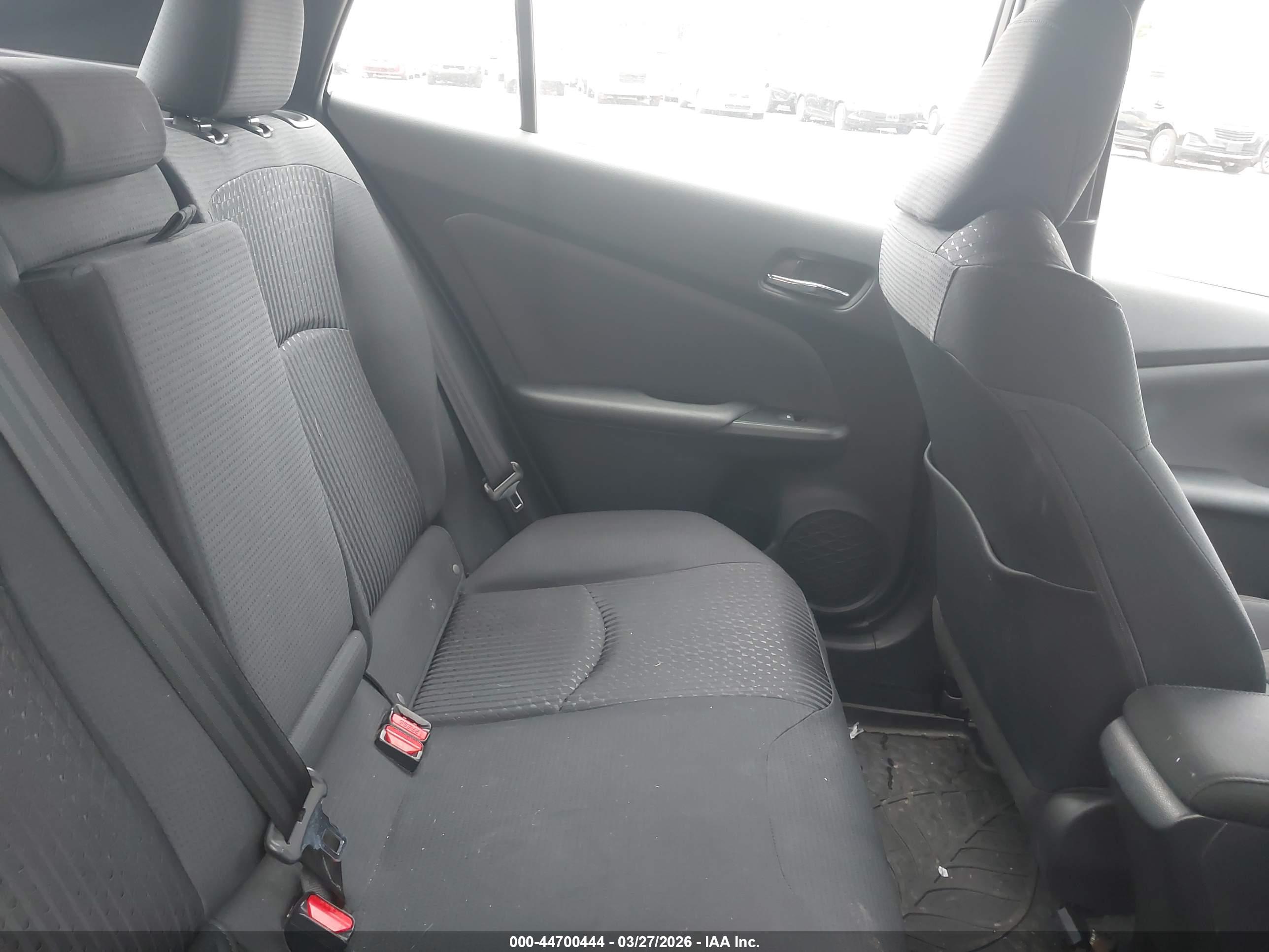 TOYOTA PRIUS image 8